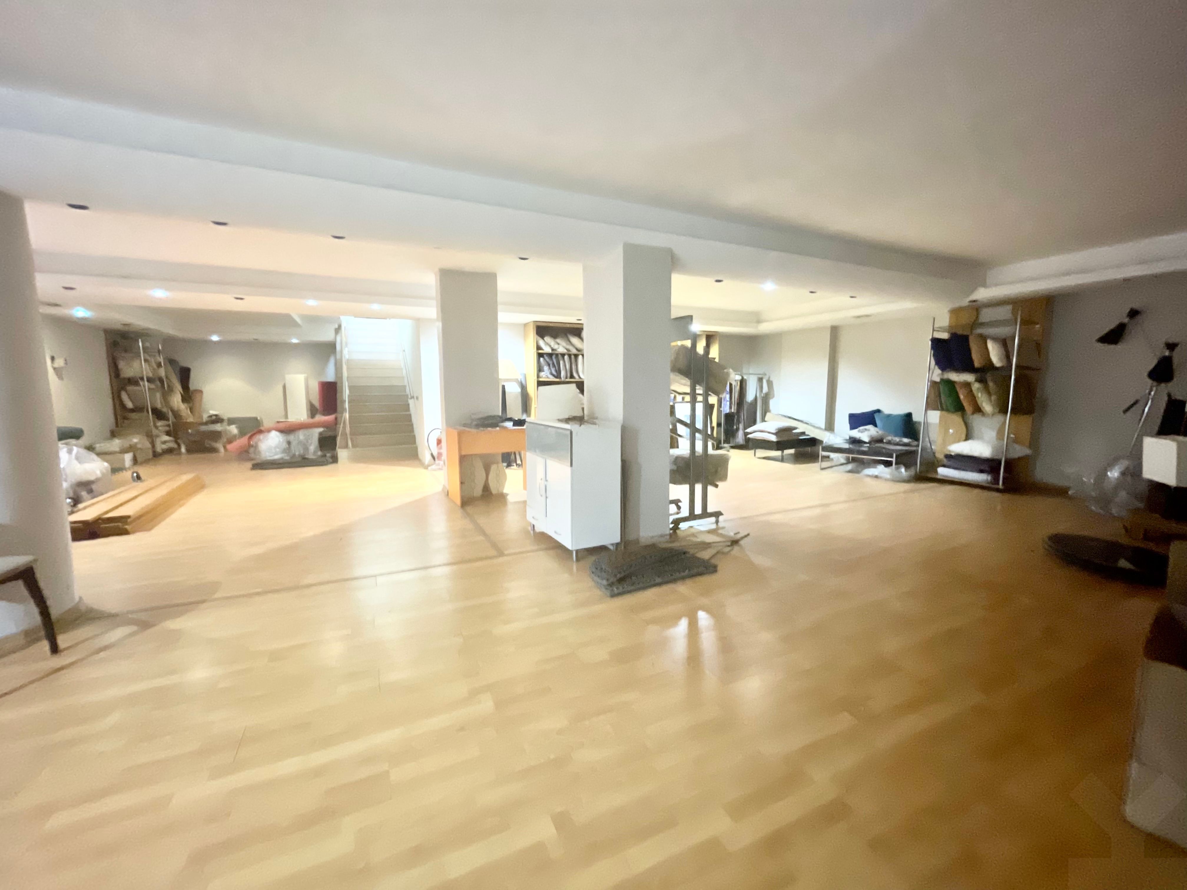 Local commercial 617 m² f Racine — 7
