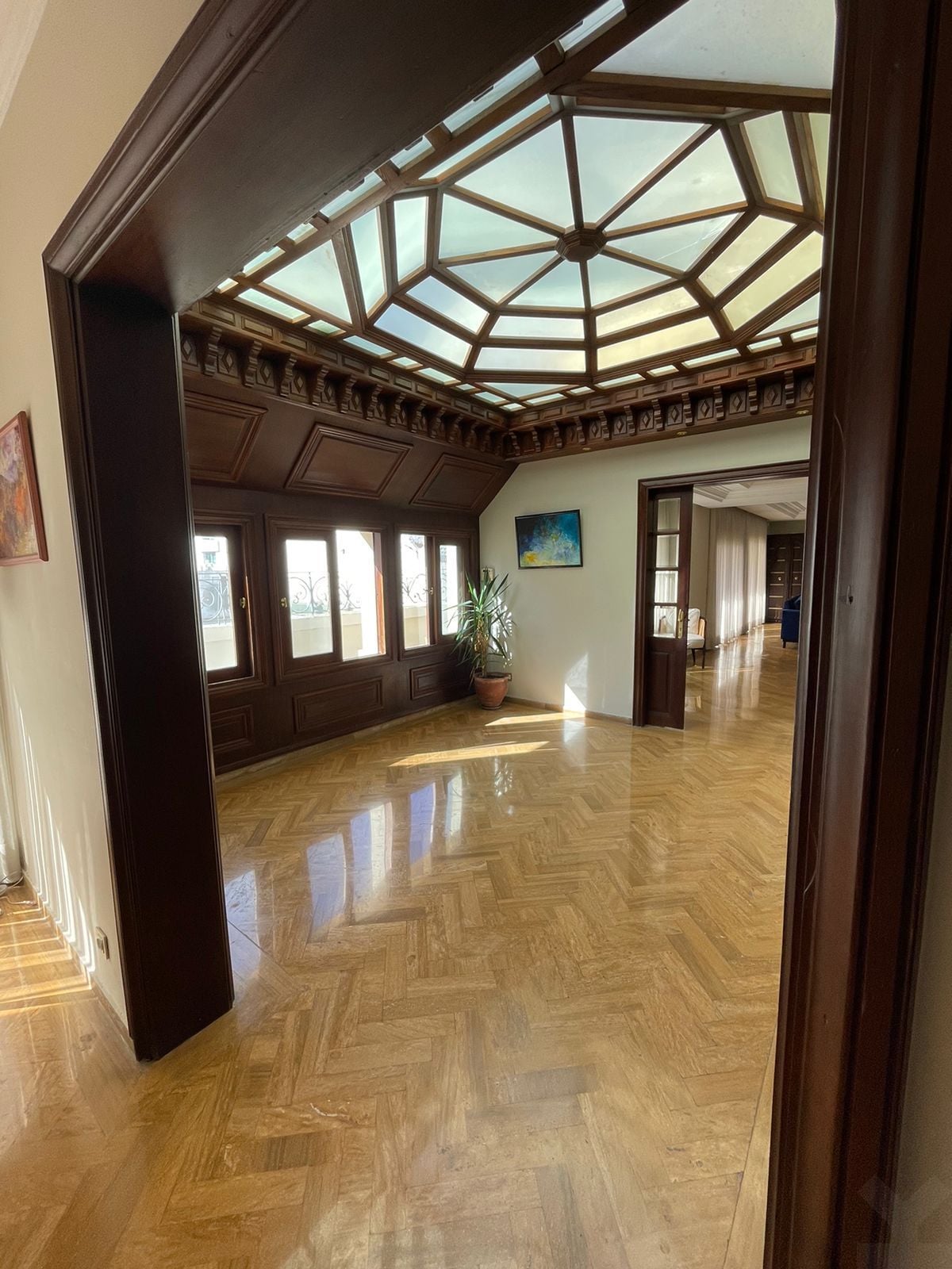 Appartement 704 m² f Hopitaux — 12