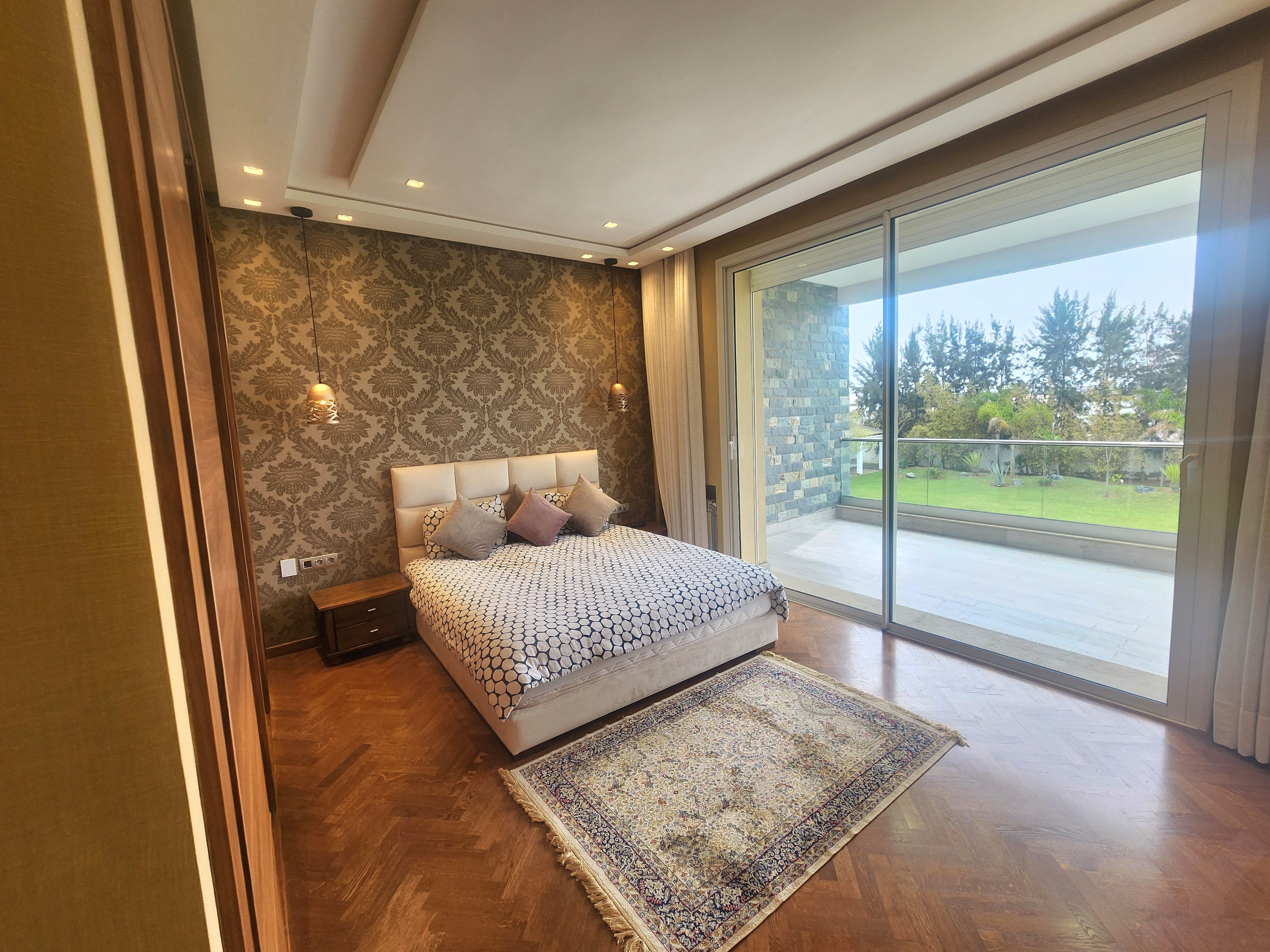 Villa 20000 m² f Sakhrate Ennemra — 20