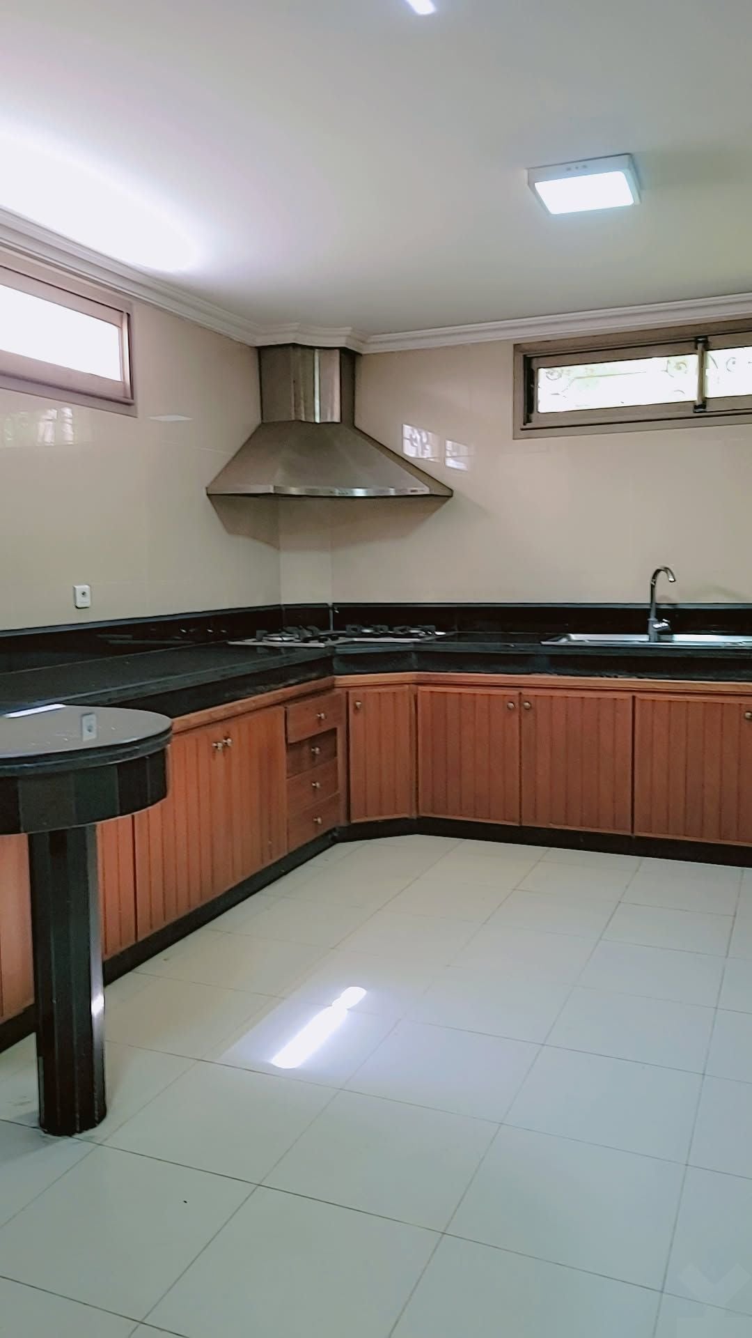 Villa 825 m² f Mers Sultan — 20