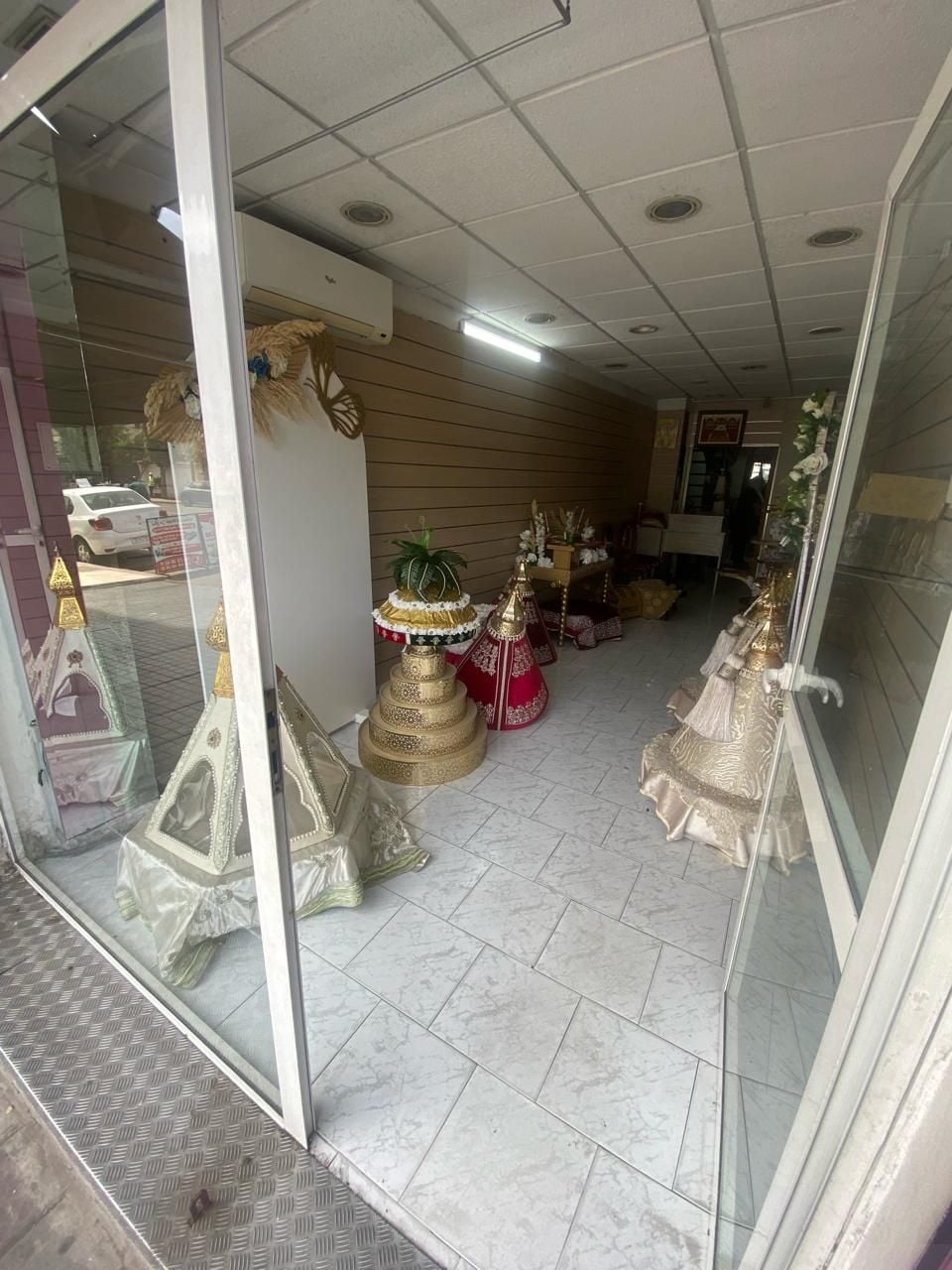 Local commercial — Casablanca — 2