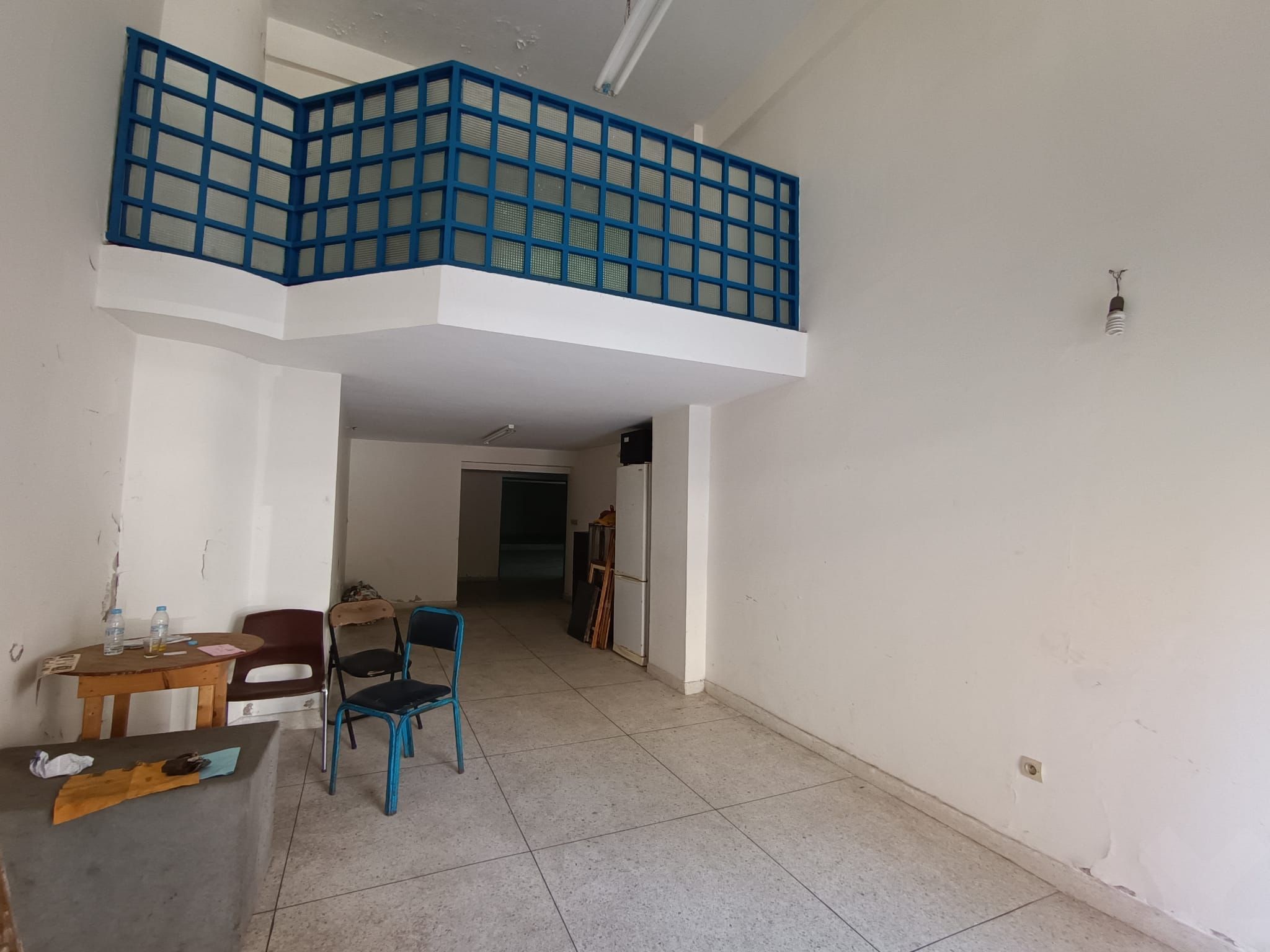 Local commercial — Casablanca — 2