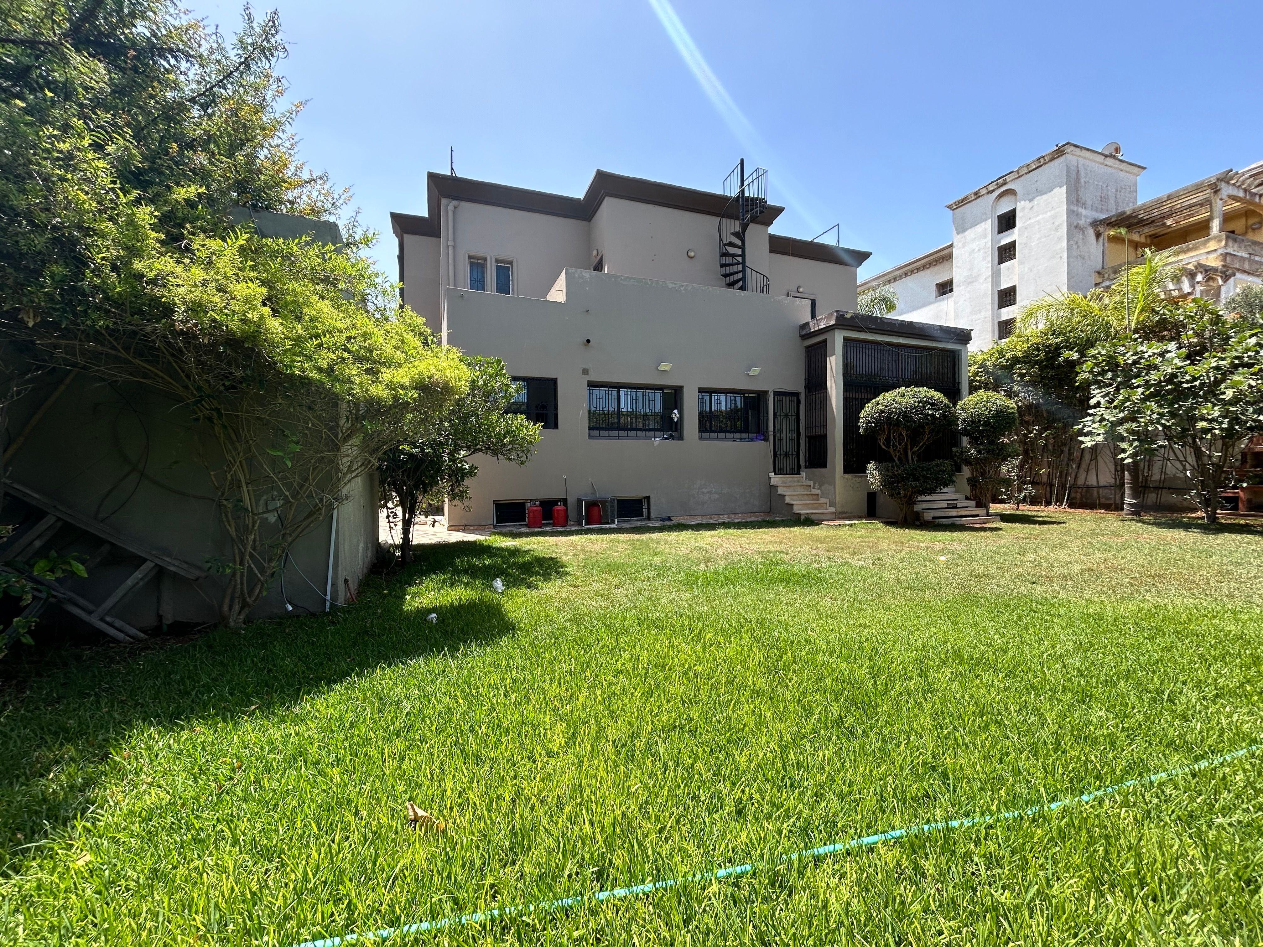 Villa — Casablanca