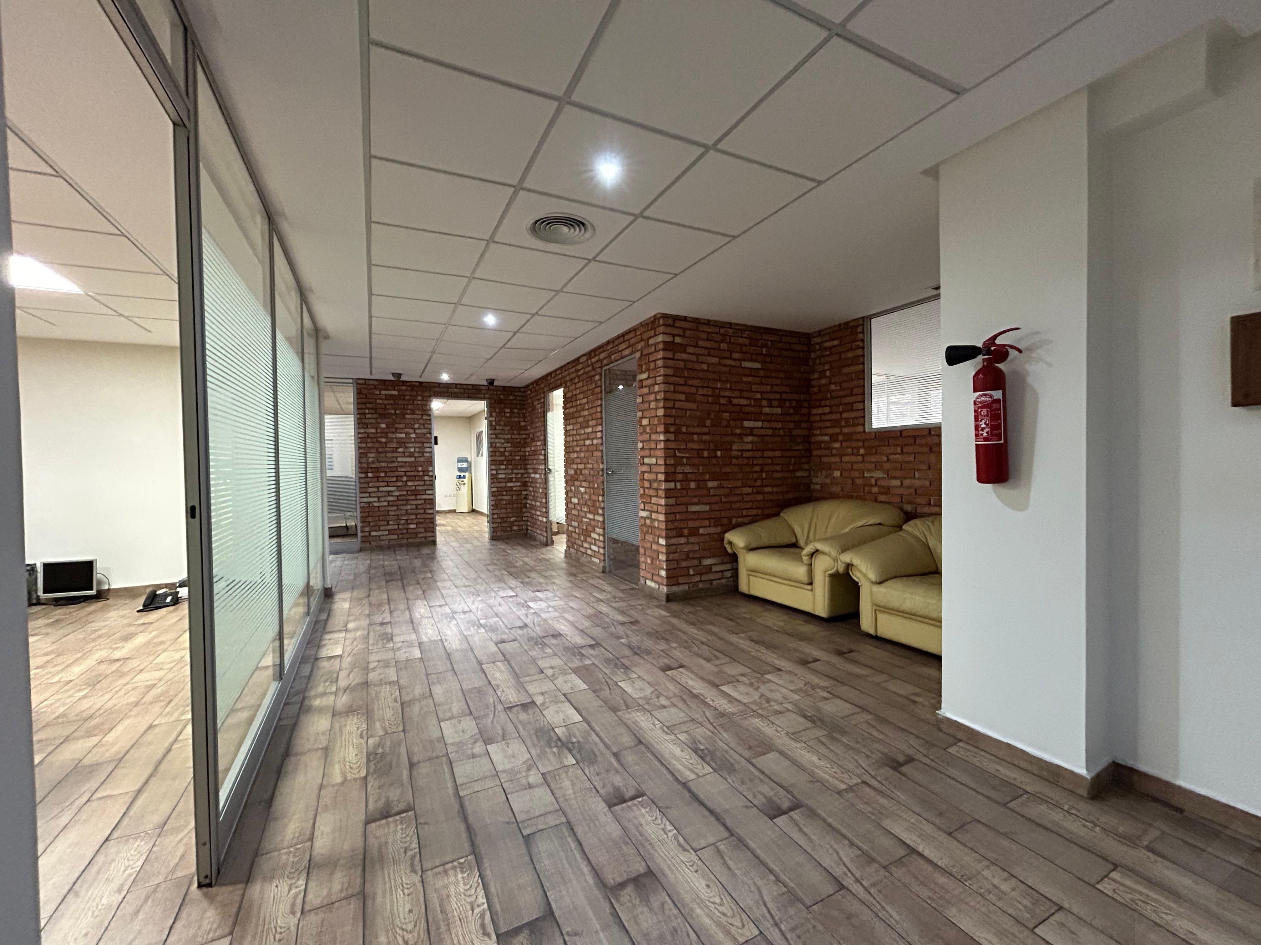 Bureau 2695 m² à Anassi — 9