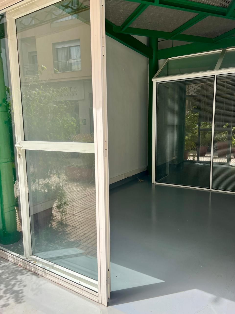 Local commercial 140 m² à Lusitania — 11