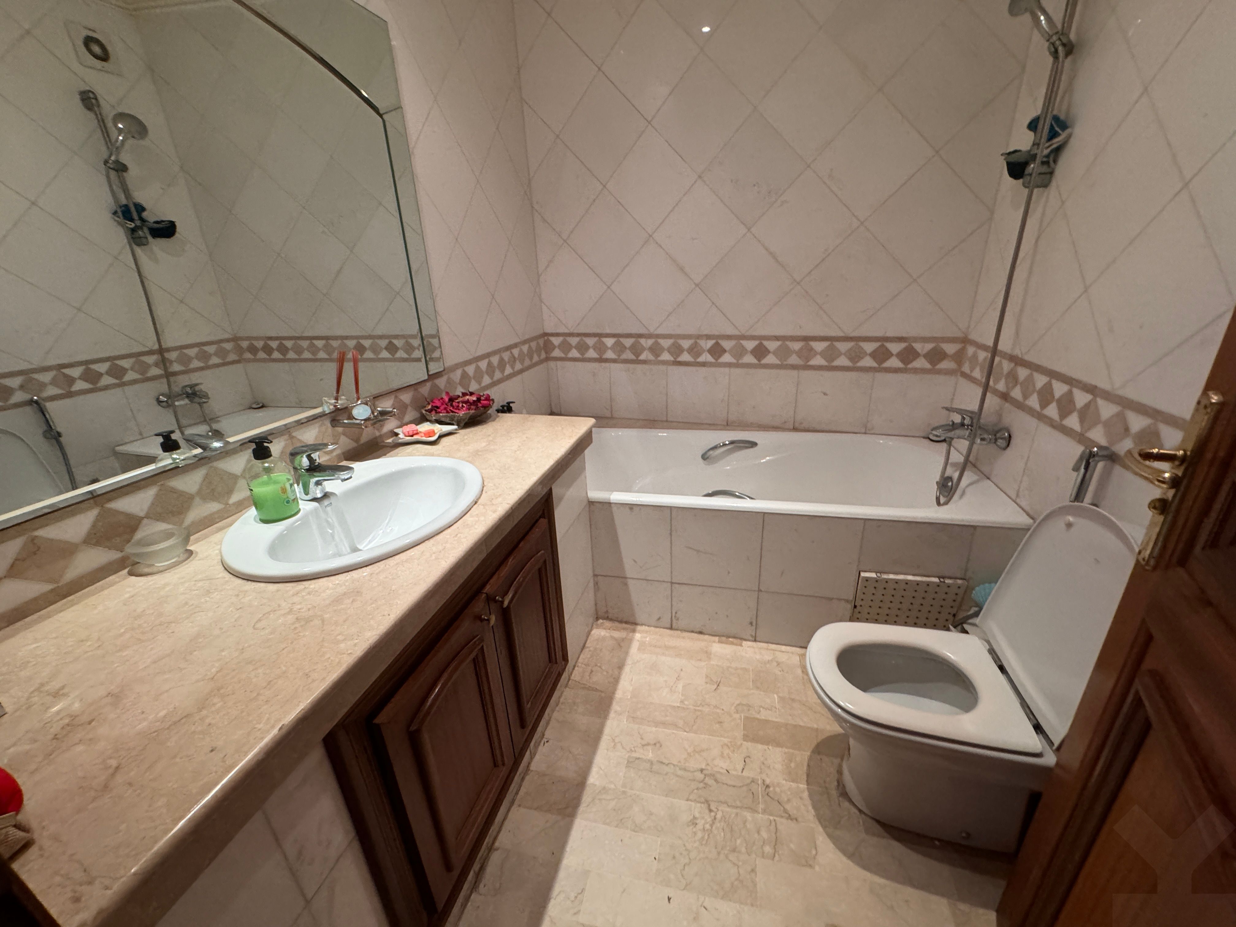 Appartement 178 m² f Racine — 7