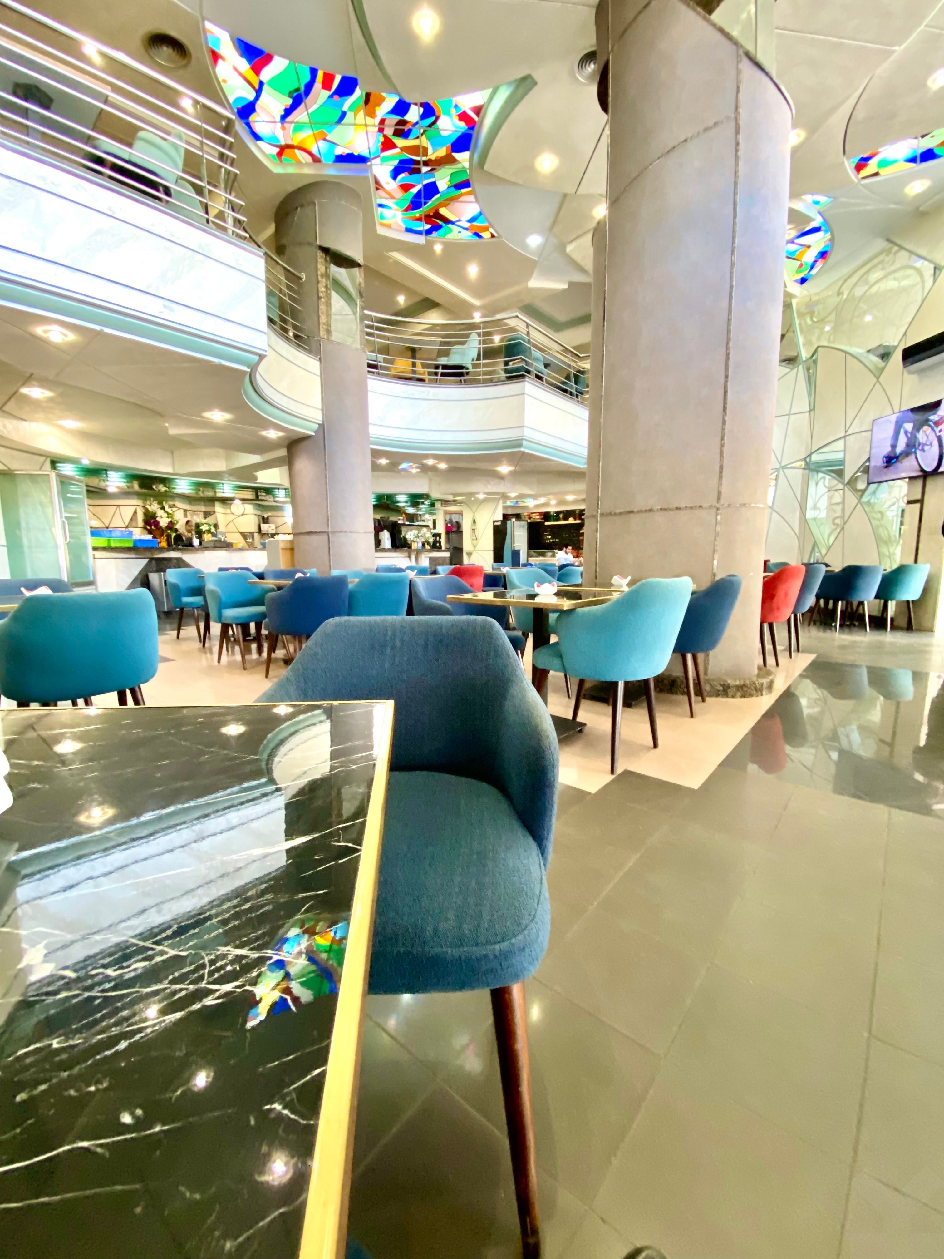 Local commercial — Casablanca — 2