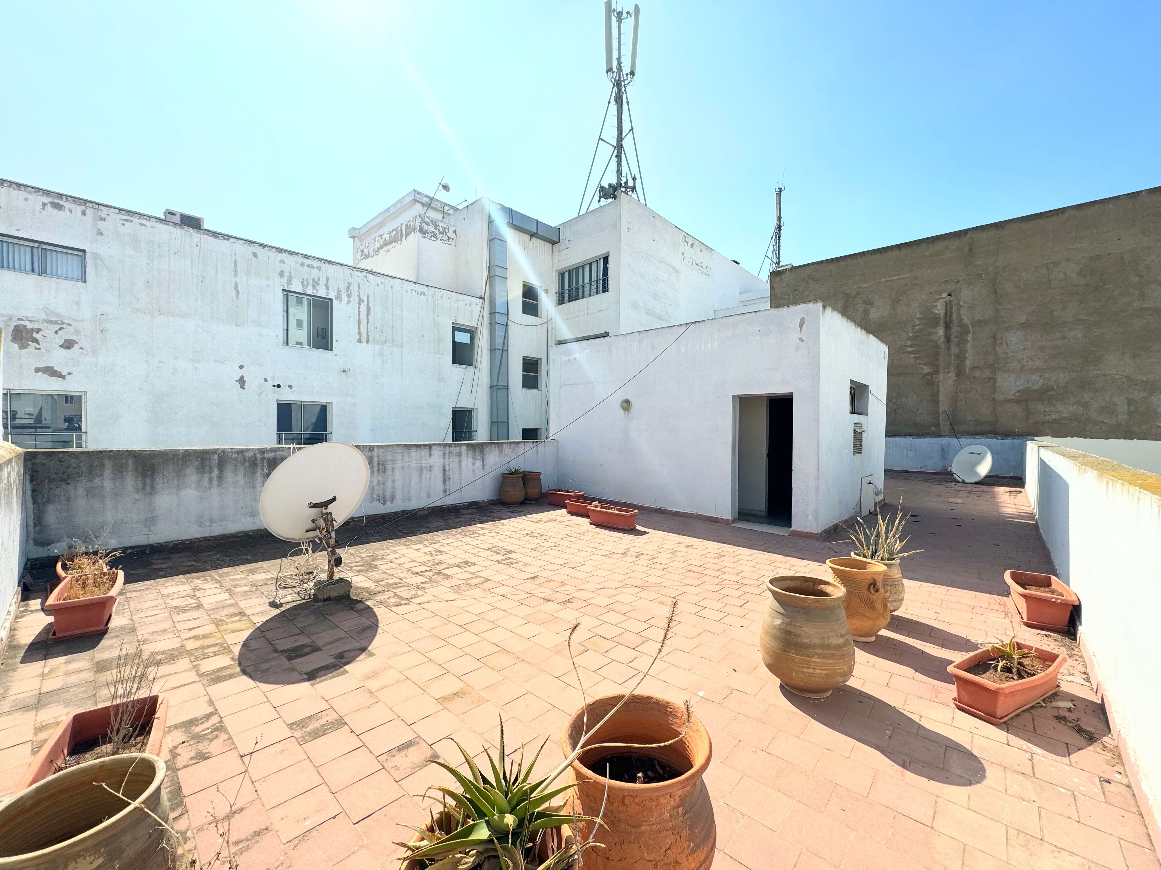Local commercial — Casablanca — 5