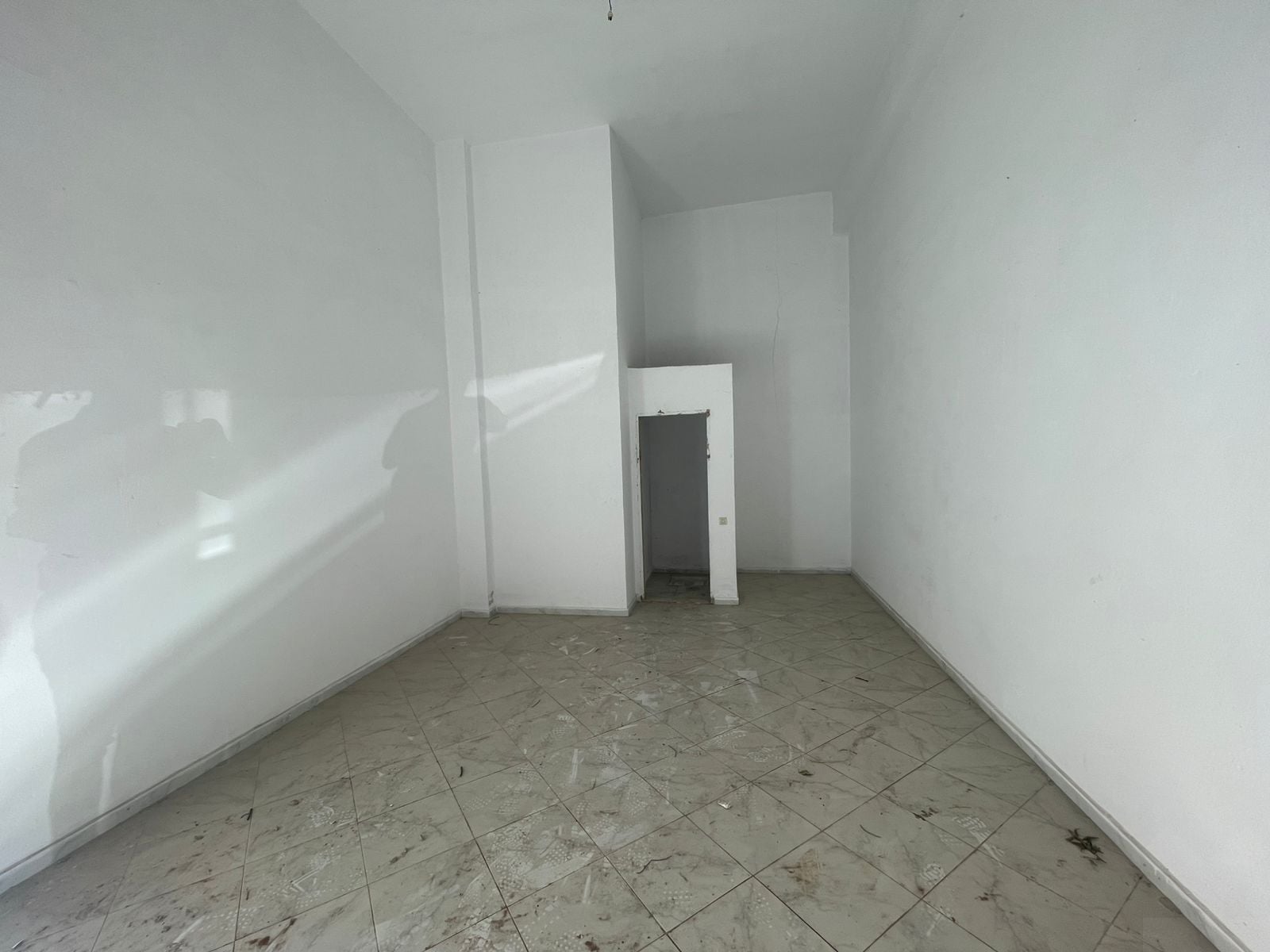 Local commercial — Casablanca — 3