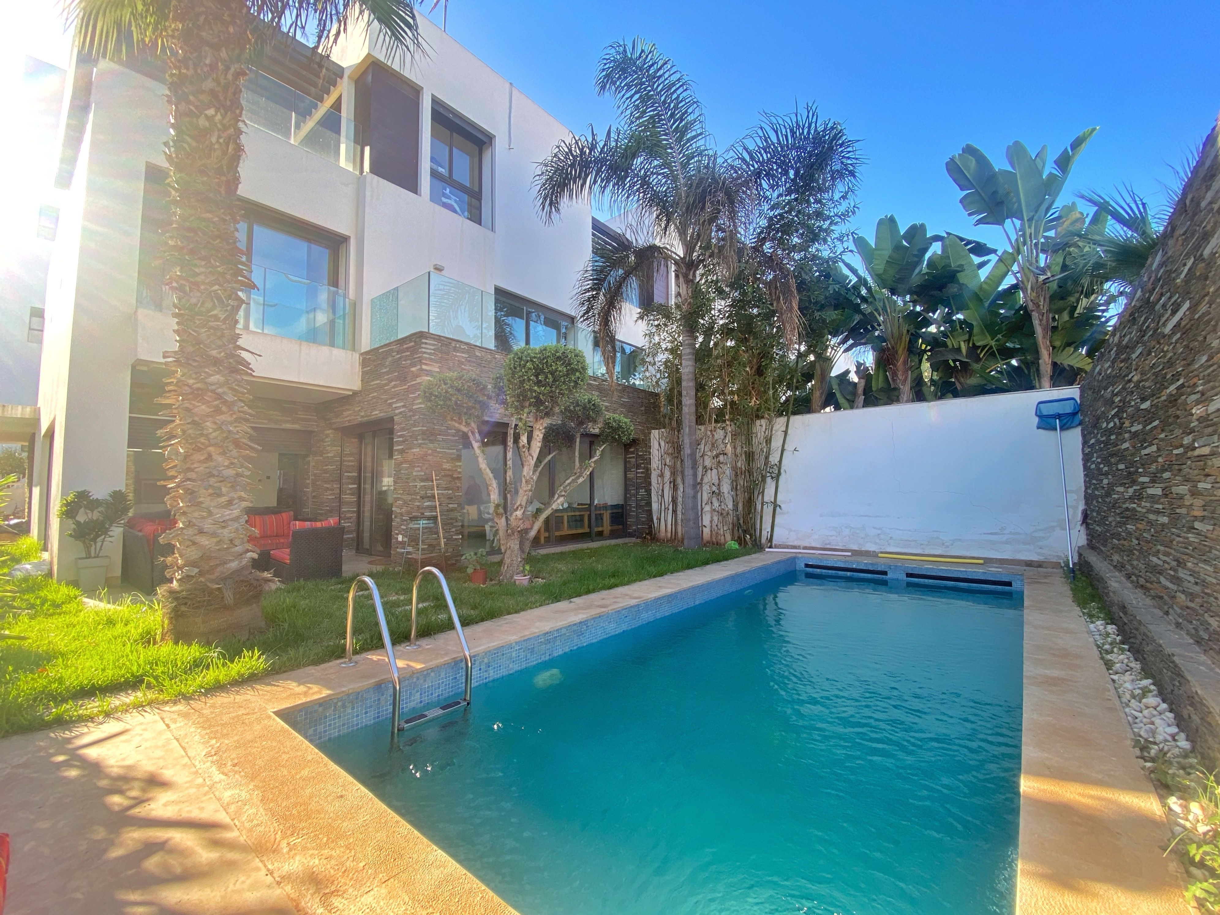 Villa — Casablanca