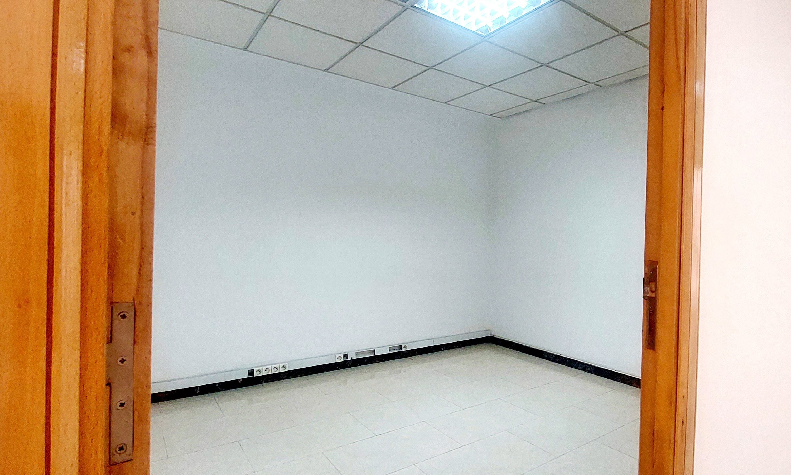 Bureau — Casablanca — 4