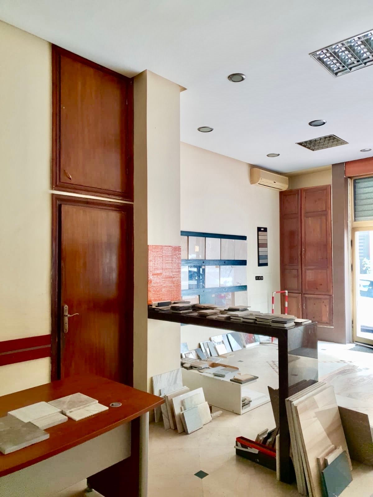 Local commercial — Casablanca — 3