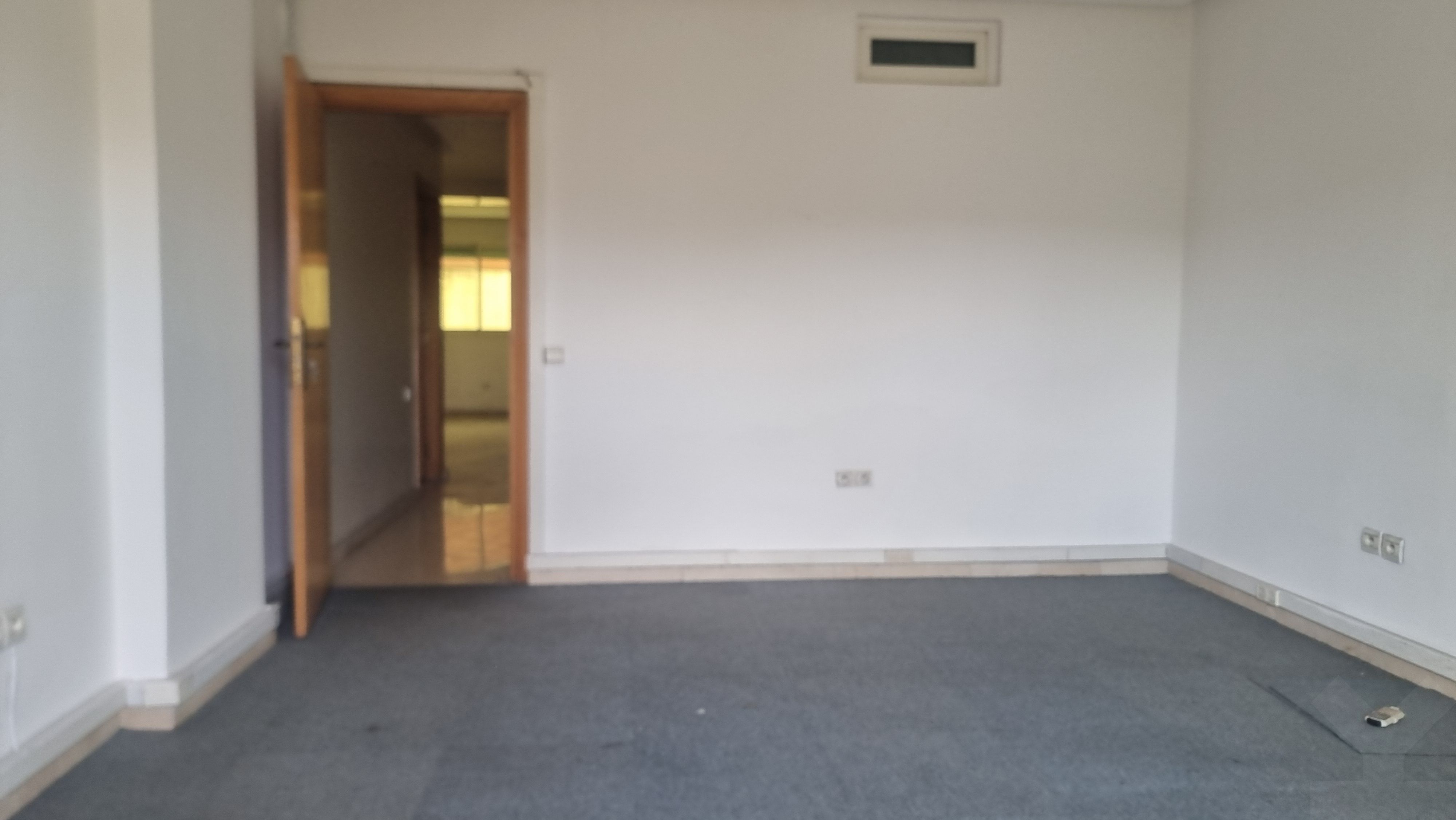 Bureau 104 m² à Plateau — 6