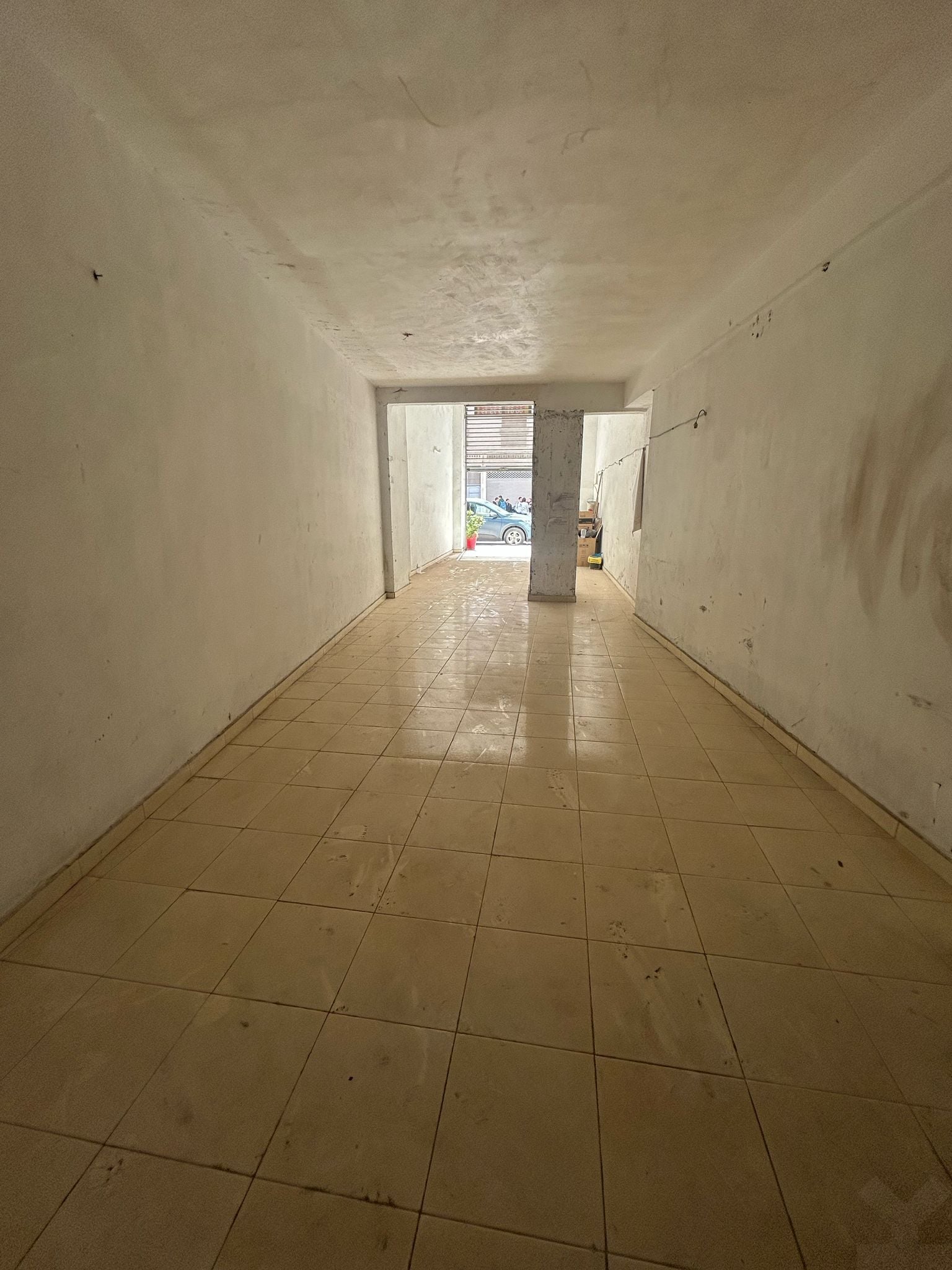 Local commercial — Casablanca — 3