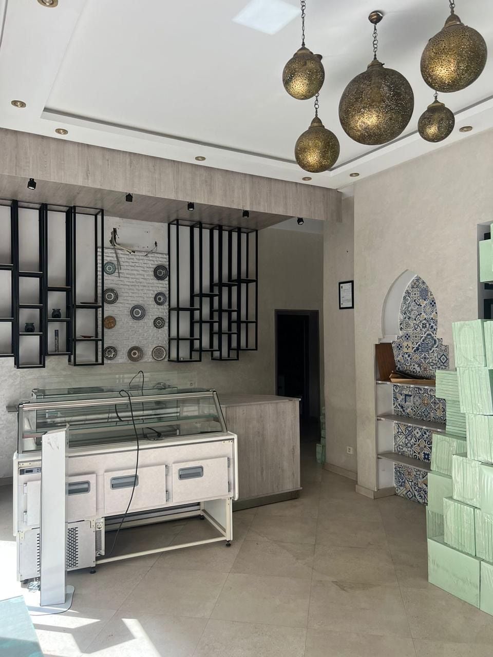 Local commercial — Casablanca — 6