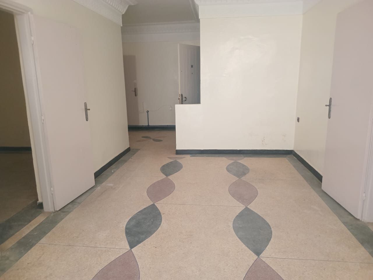 شقة — Casablanca