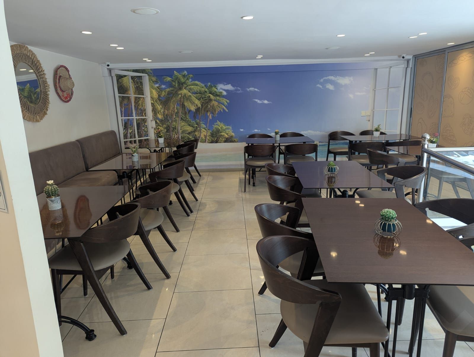 Local commercial — Casablanca — 5