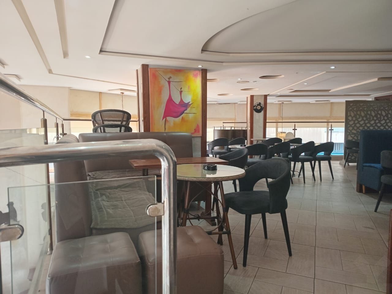 Local commercial — Casablanca — 2