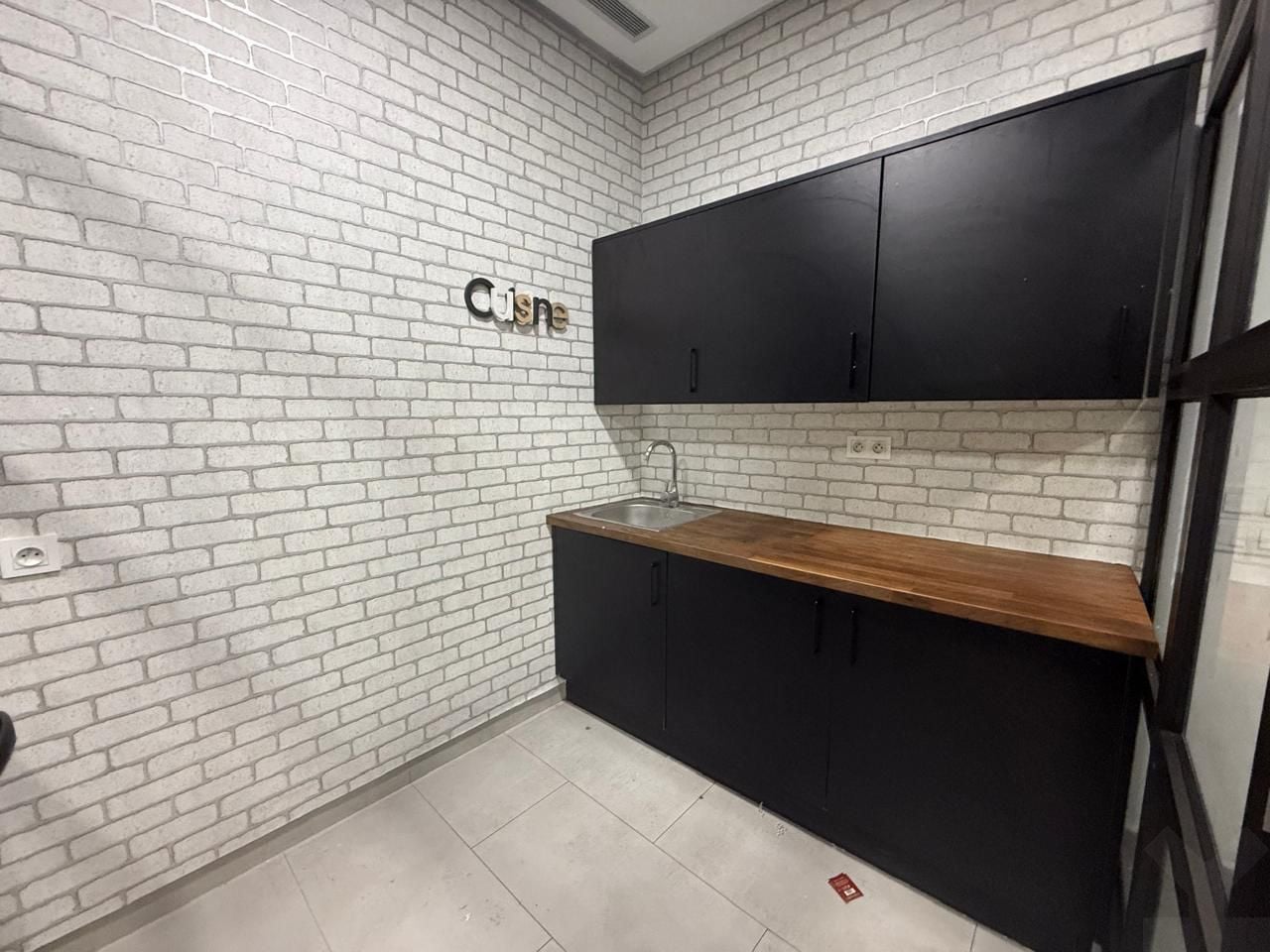 Bureau — Casablanca — 4
