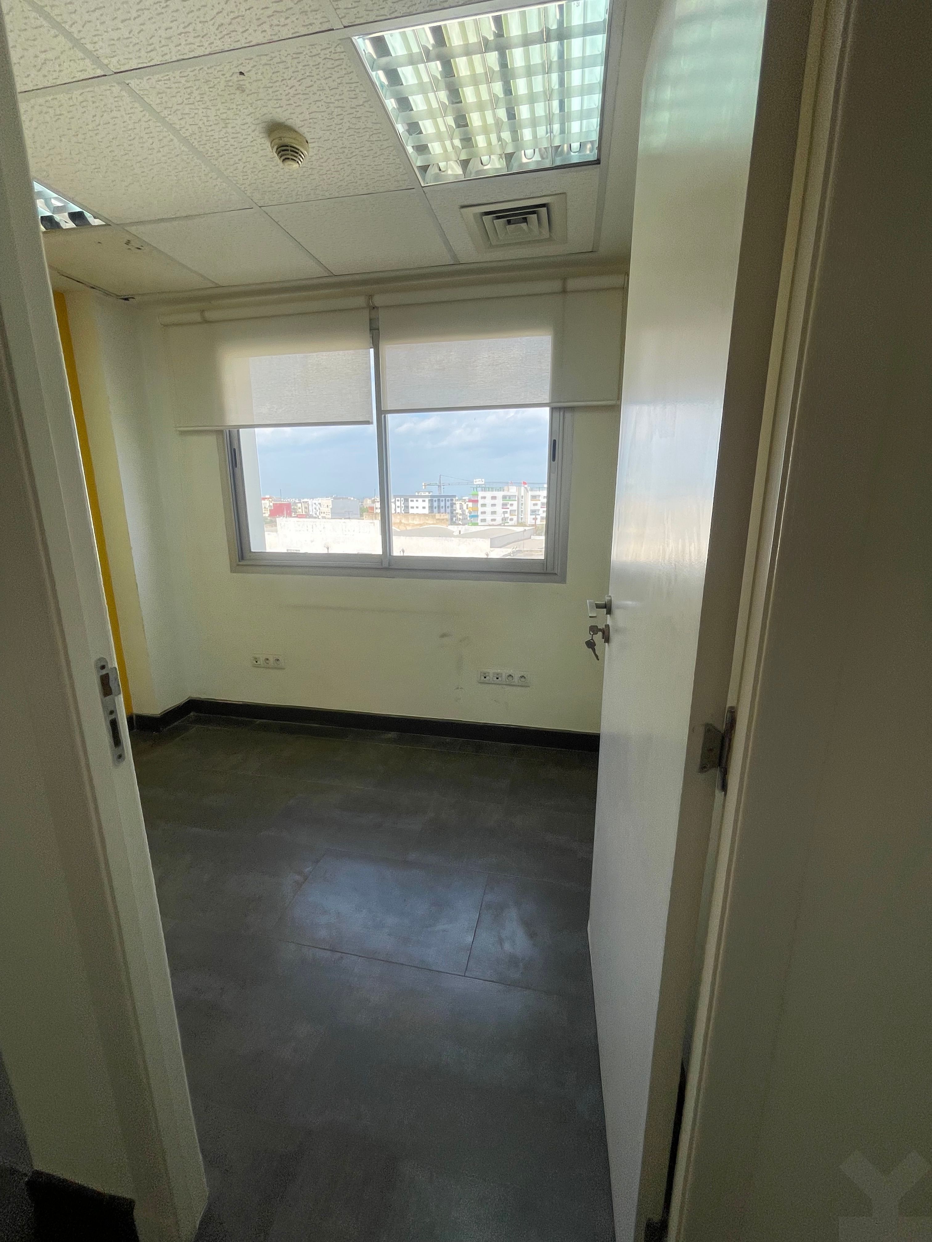 Bureau 350 m² à Ain Sebaa — 15