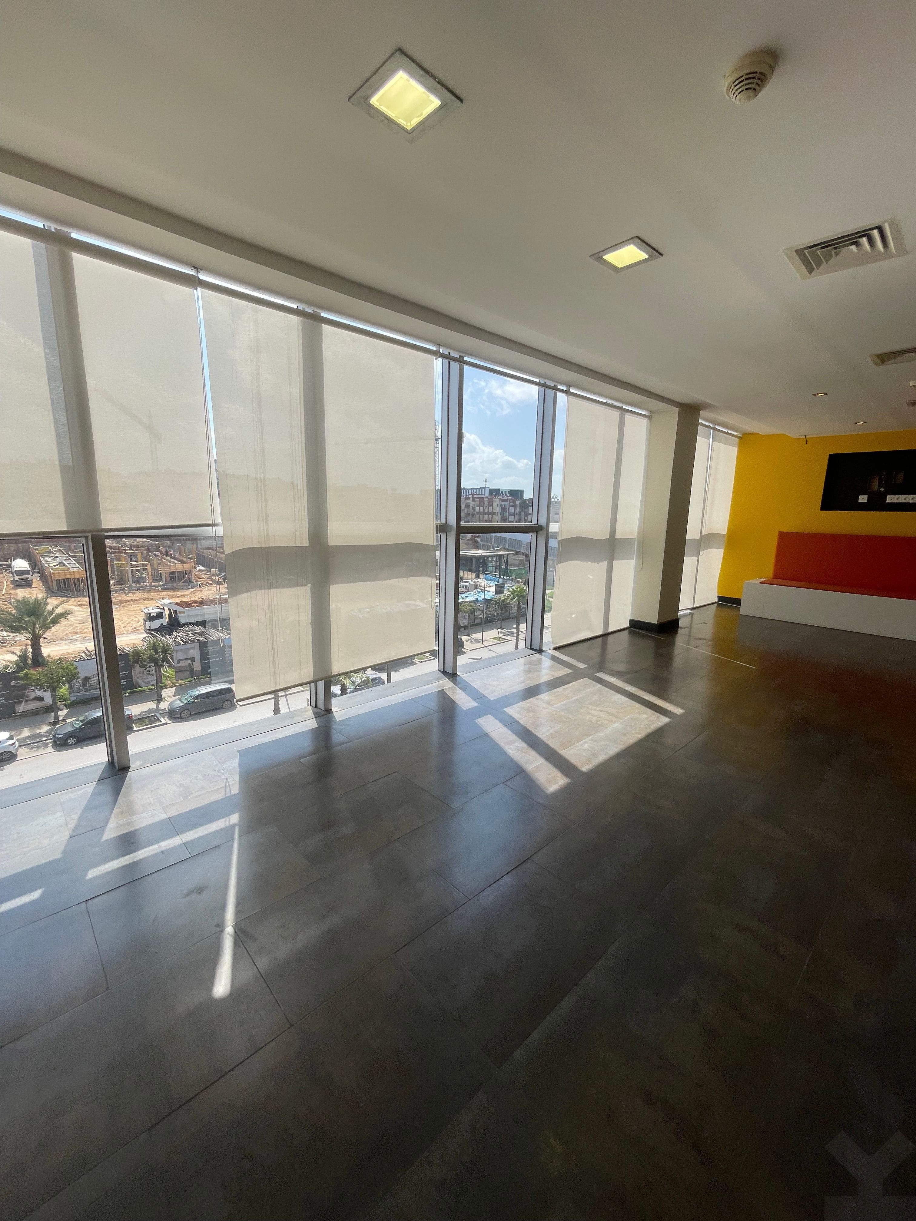 Bureau 350 m² à Ain Sebaa — 11