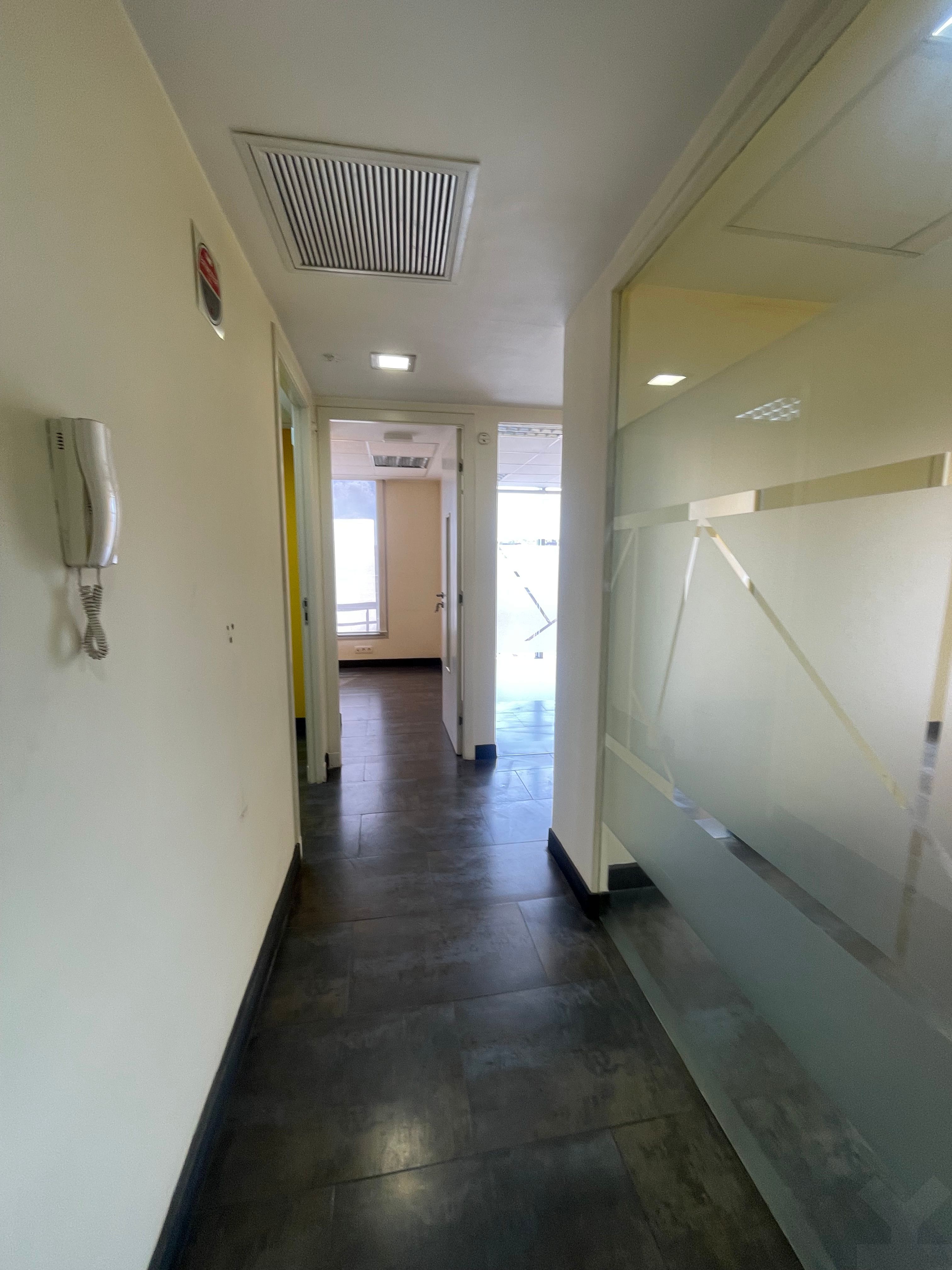 Bureau 350 m² à Ain Sebaa — 8