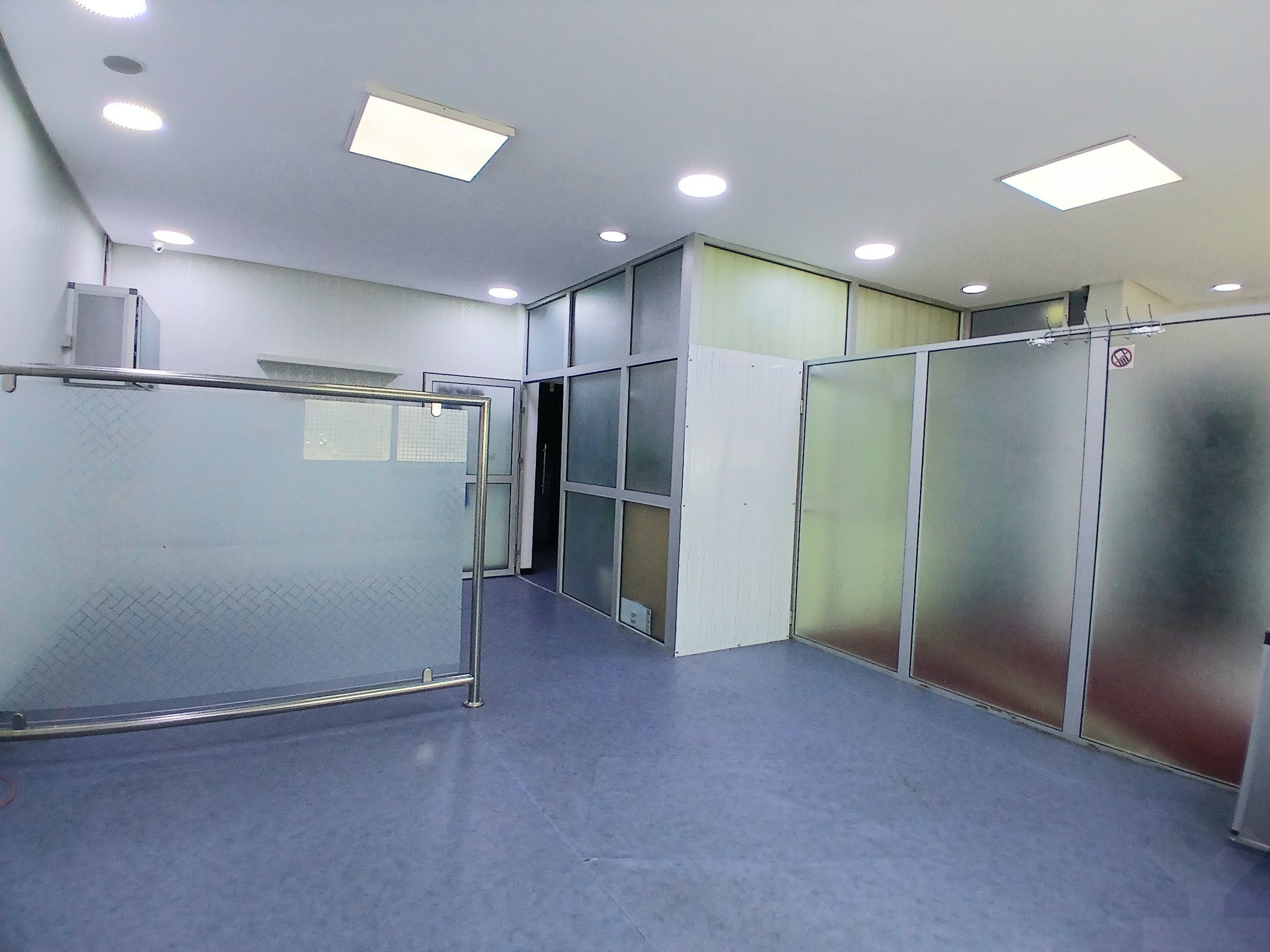 Bureau 96 m² à Sidi Moumen — 4