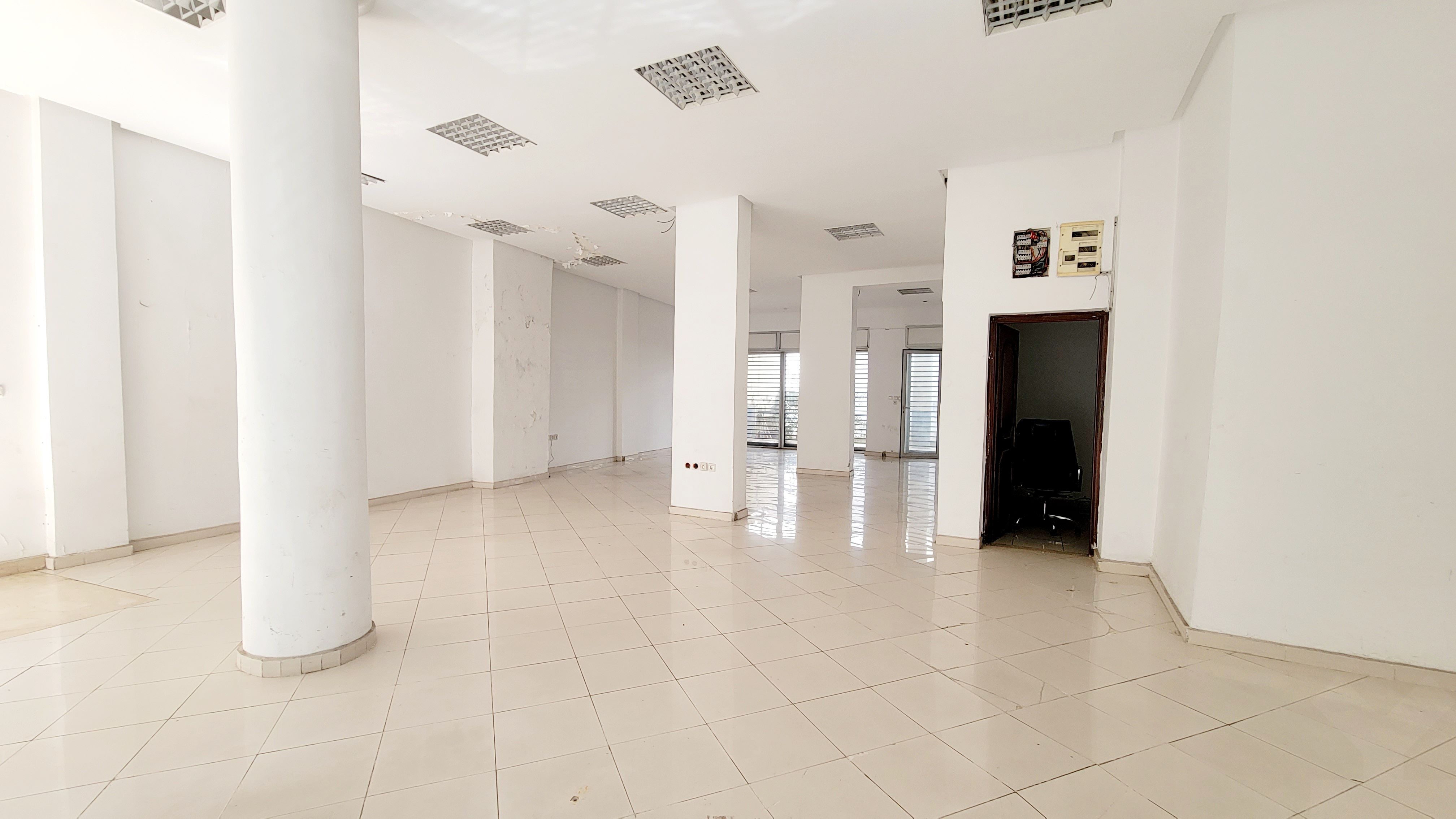 Local commercial — Casablanca