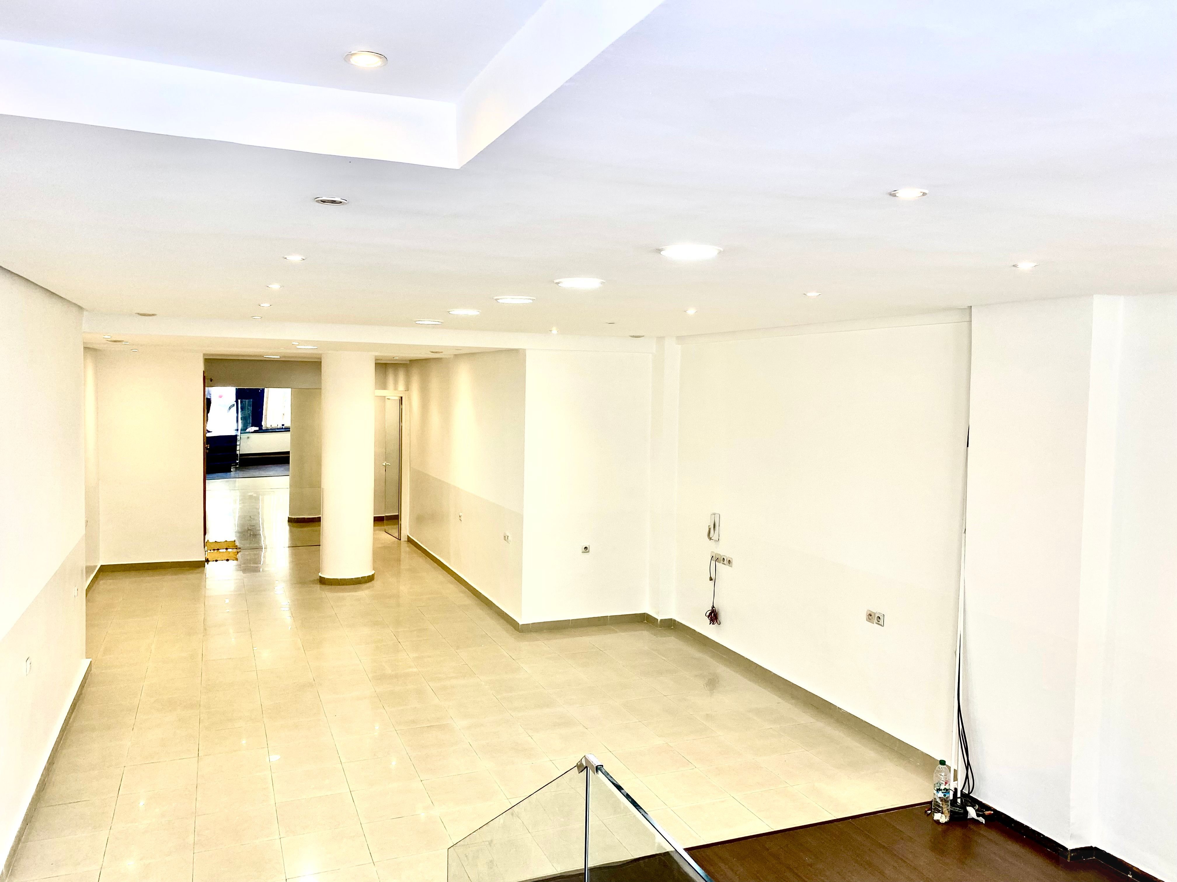 Local commercial — Casablanca — 3