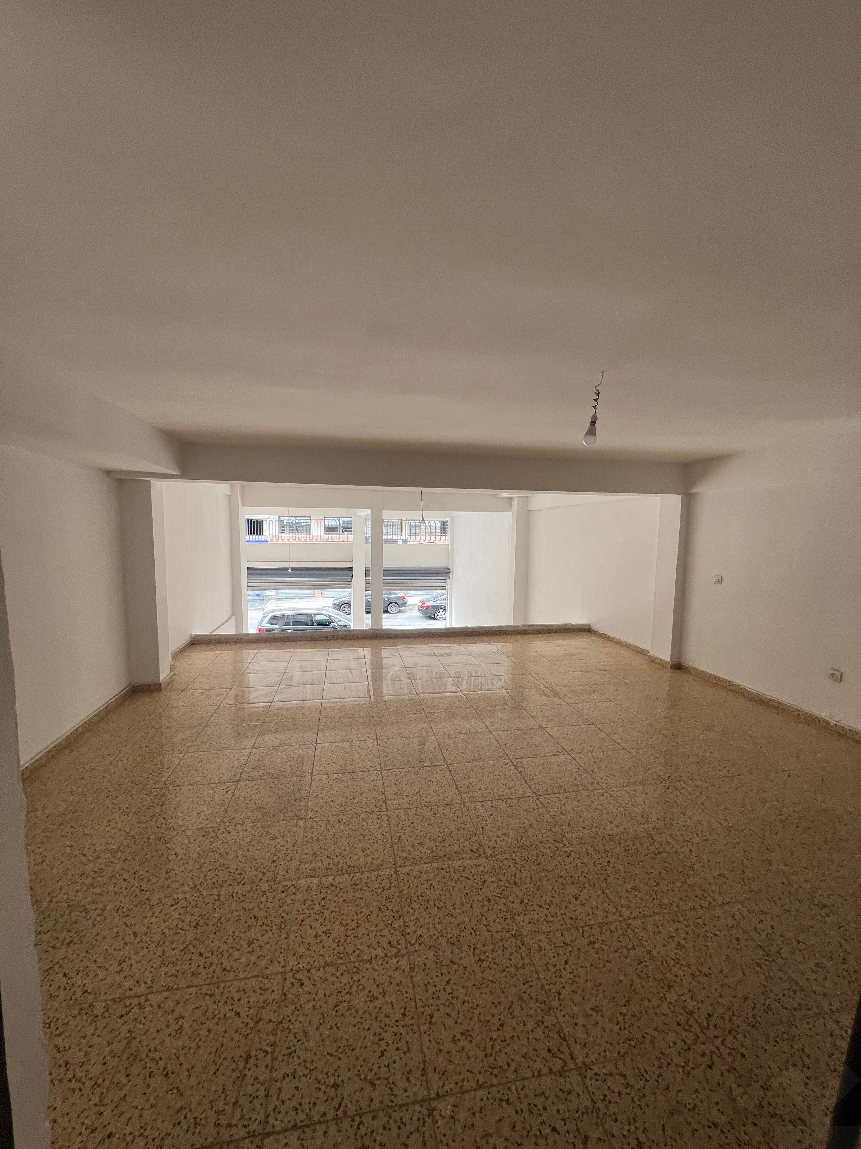 Local commercial — Casablanca — 4
