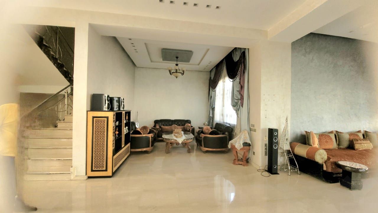 Villa — Casablanca