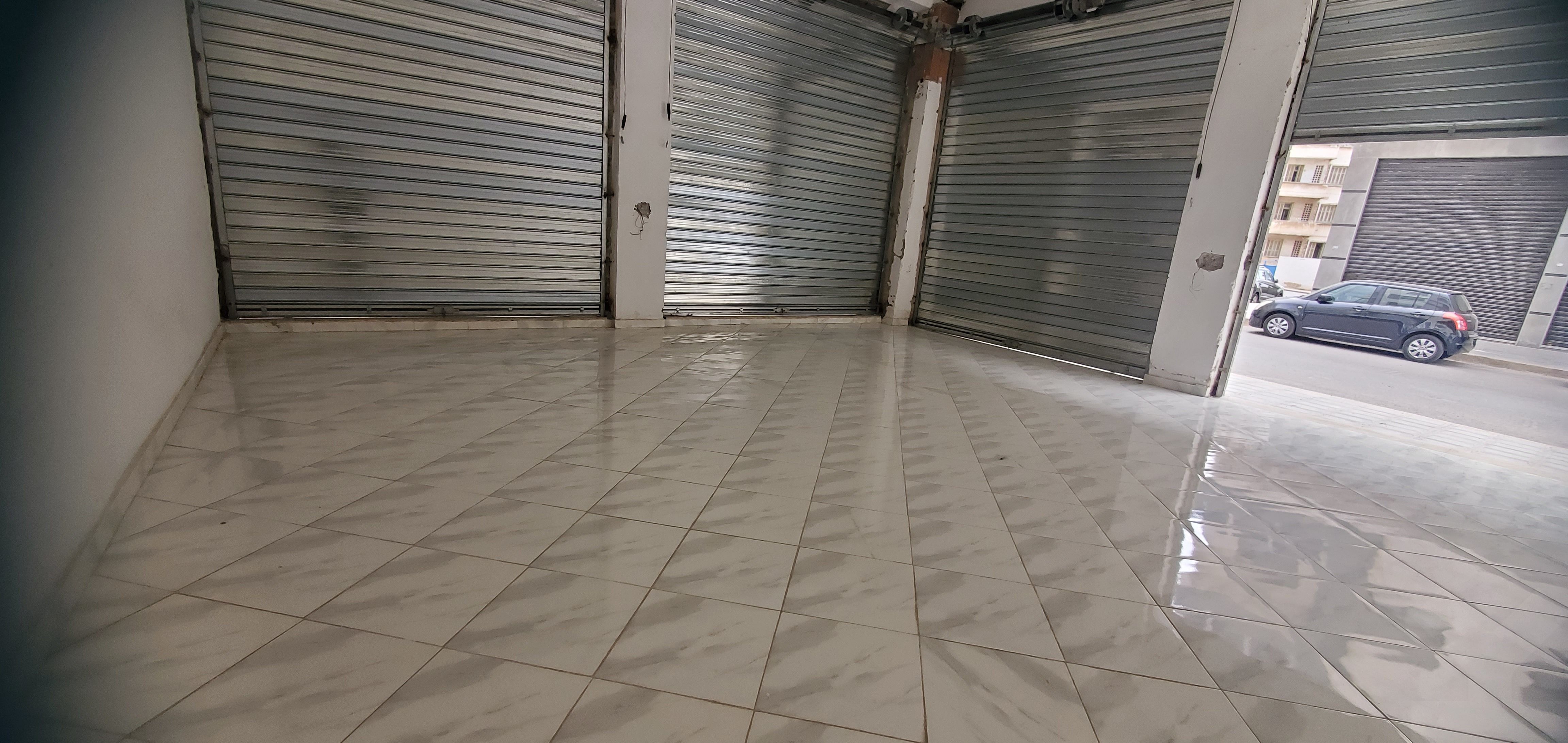 Local commercial — Casablanca — 2