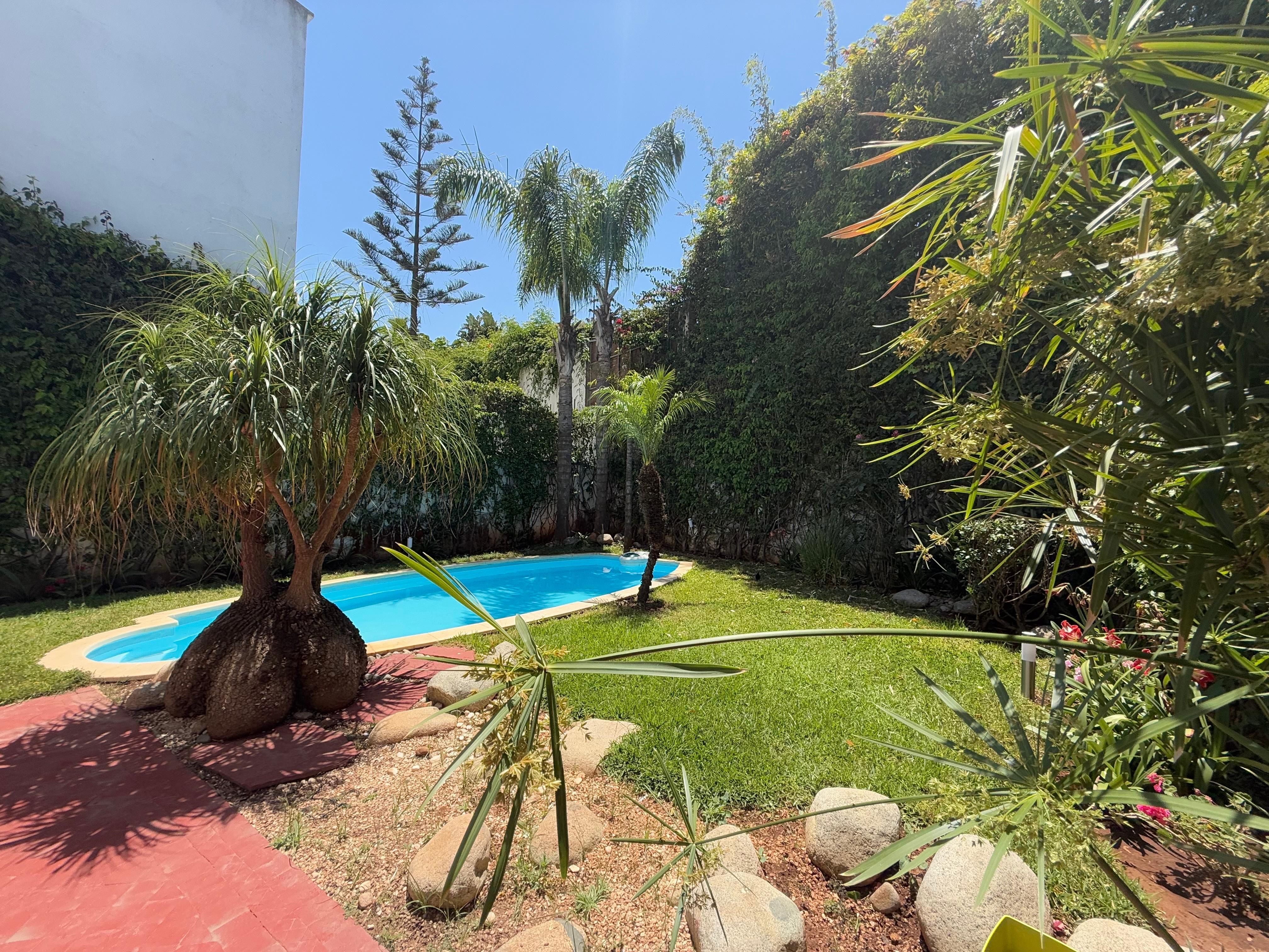 Villa — Casablanca