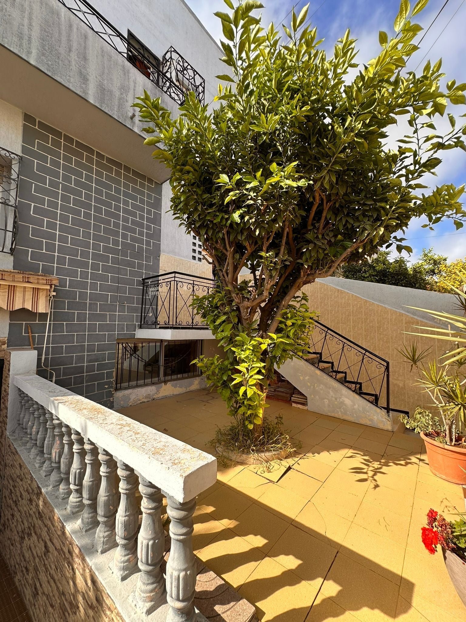 Villa 241 m² f Longchamps — 28
