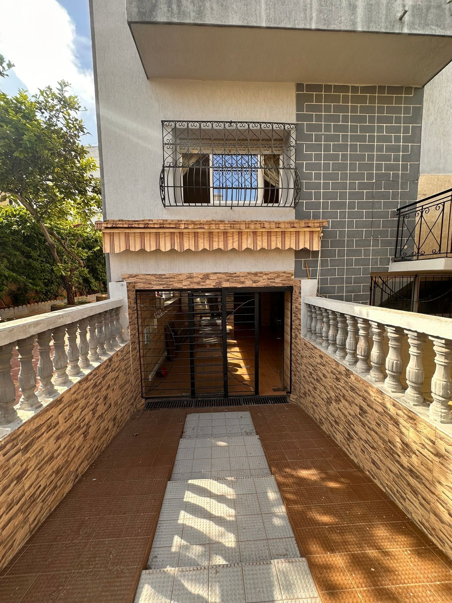 Villa 241 m² f Longchamps — 21