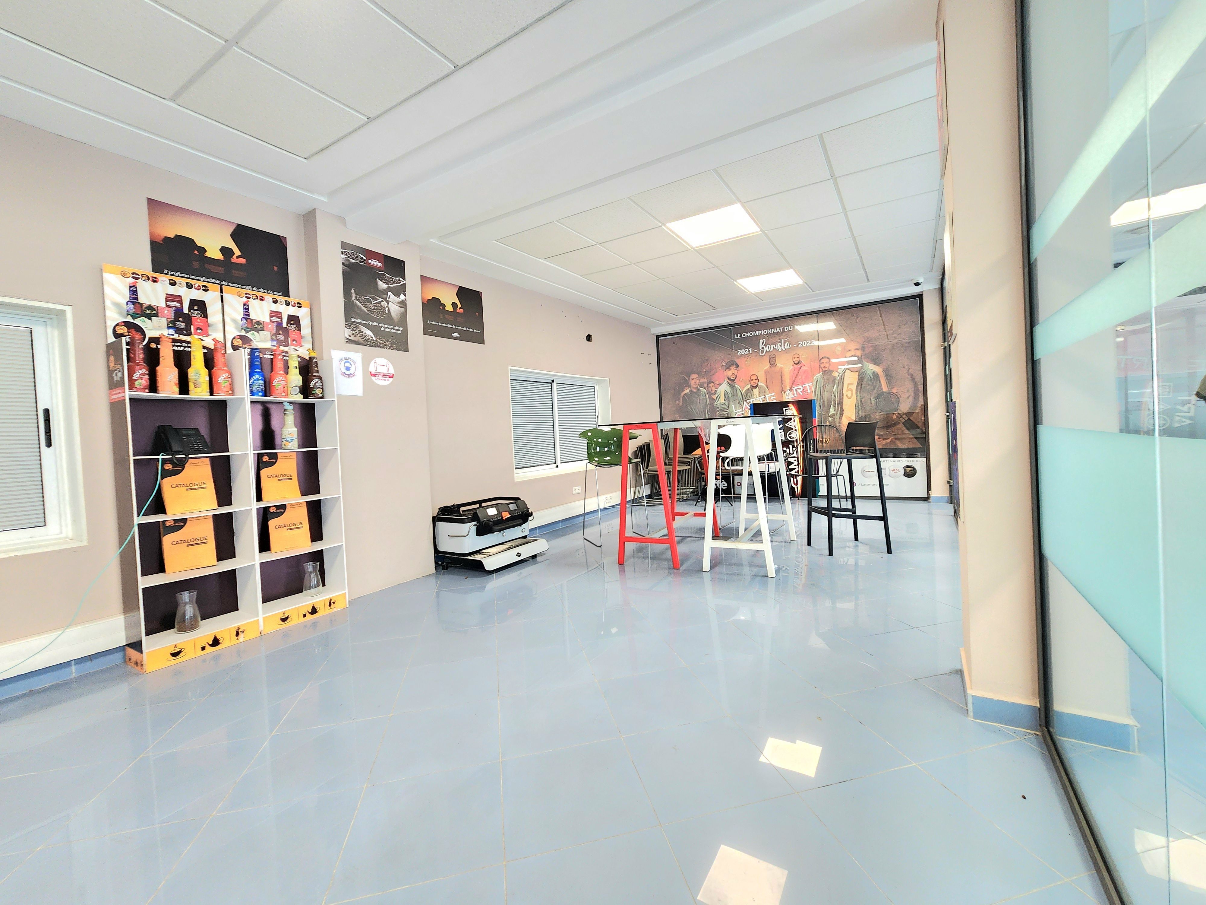 Local commercial 1101 m² f Alsace Loraine — 17