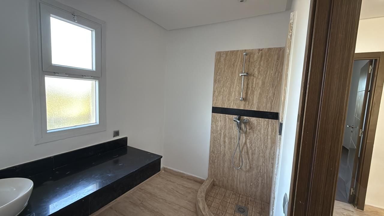 Villa 380 m² à Bouskoura — 34