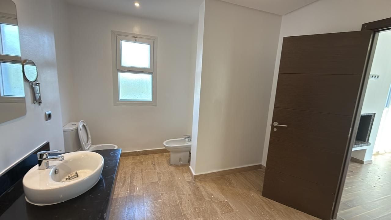 Villa 380 m² à Bouskoura — 36