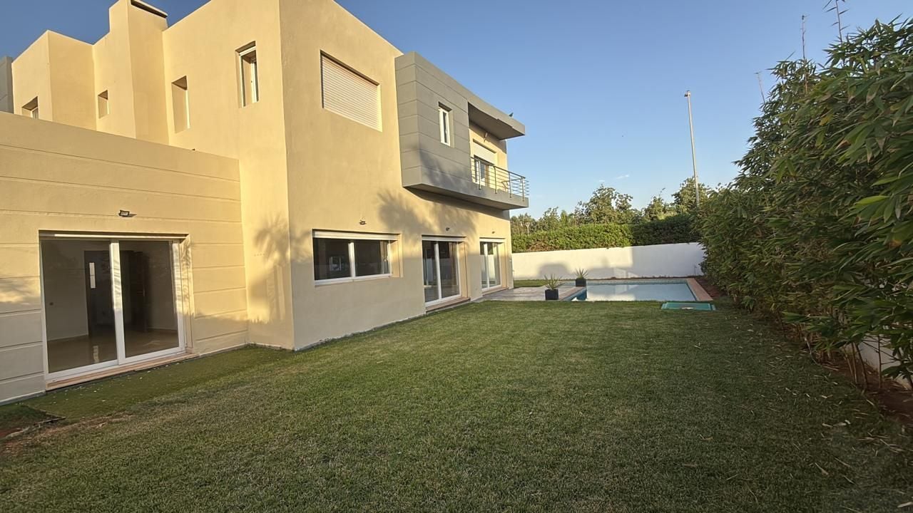 Villa 380 m² à Bouskoura — 37