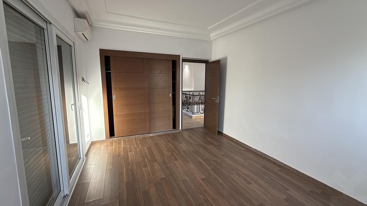 Villa 380 m² à Bouskoura — 42