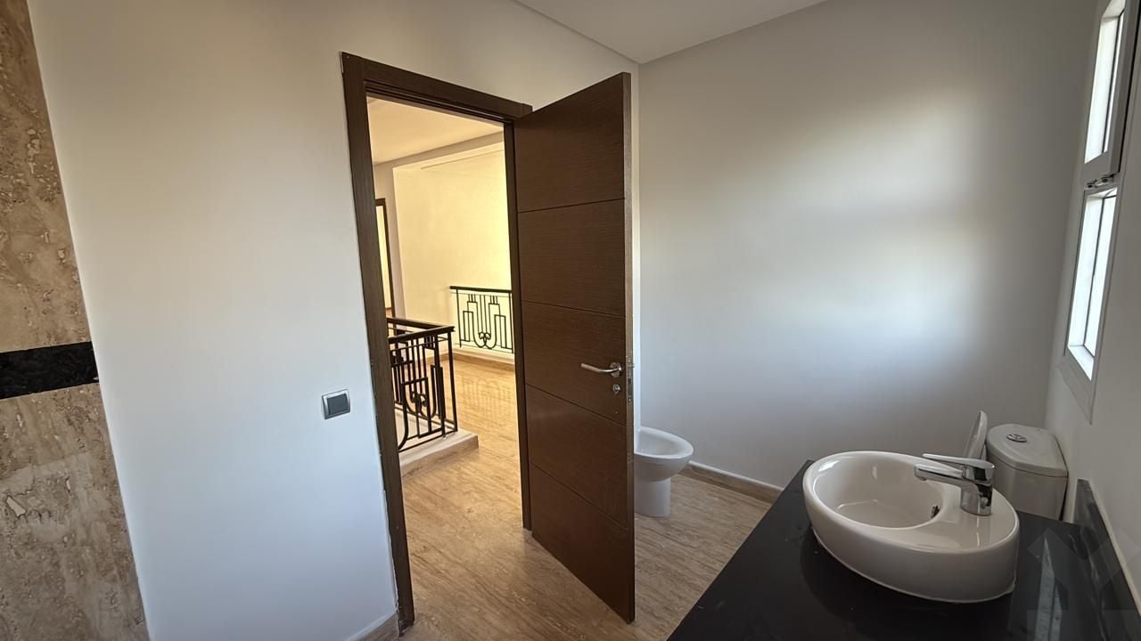 Villa 380 m² à Bouskoura — 39