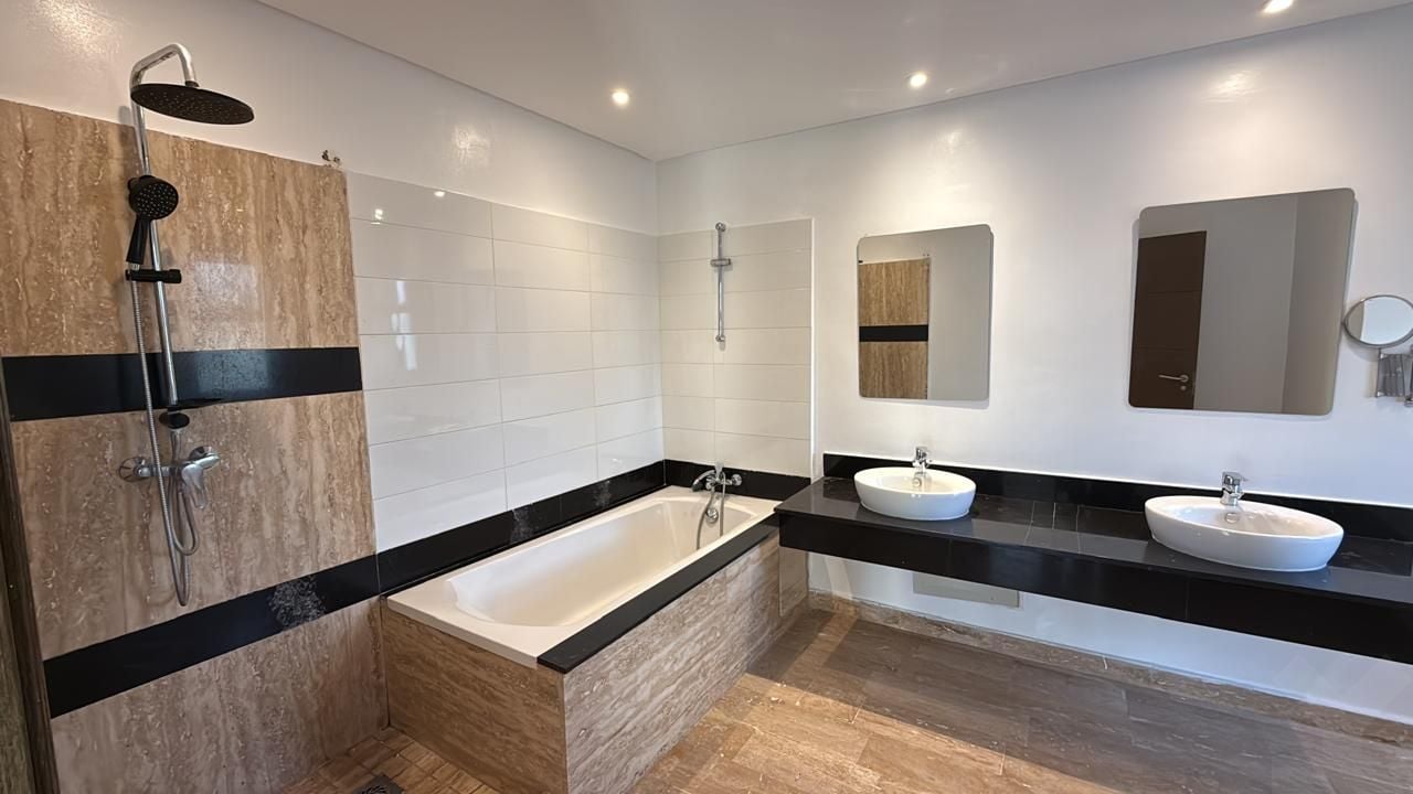Villa 380 m² à Bouskoura — 40