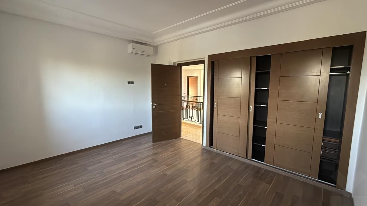 Villa 380 m² à Bouskoura — 49