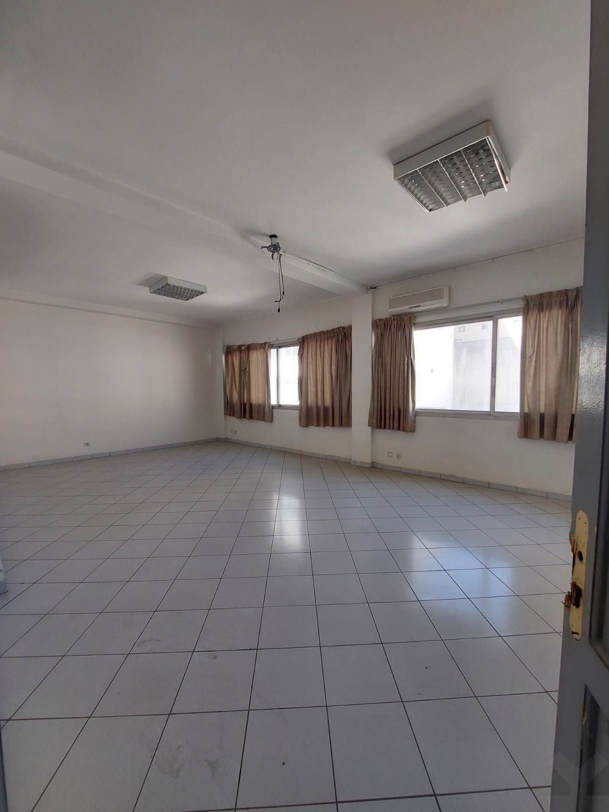 Bureau — Casablanca — 4