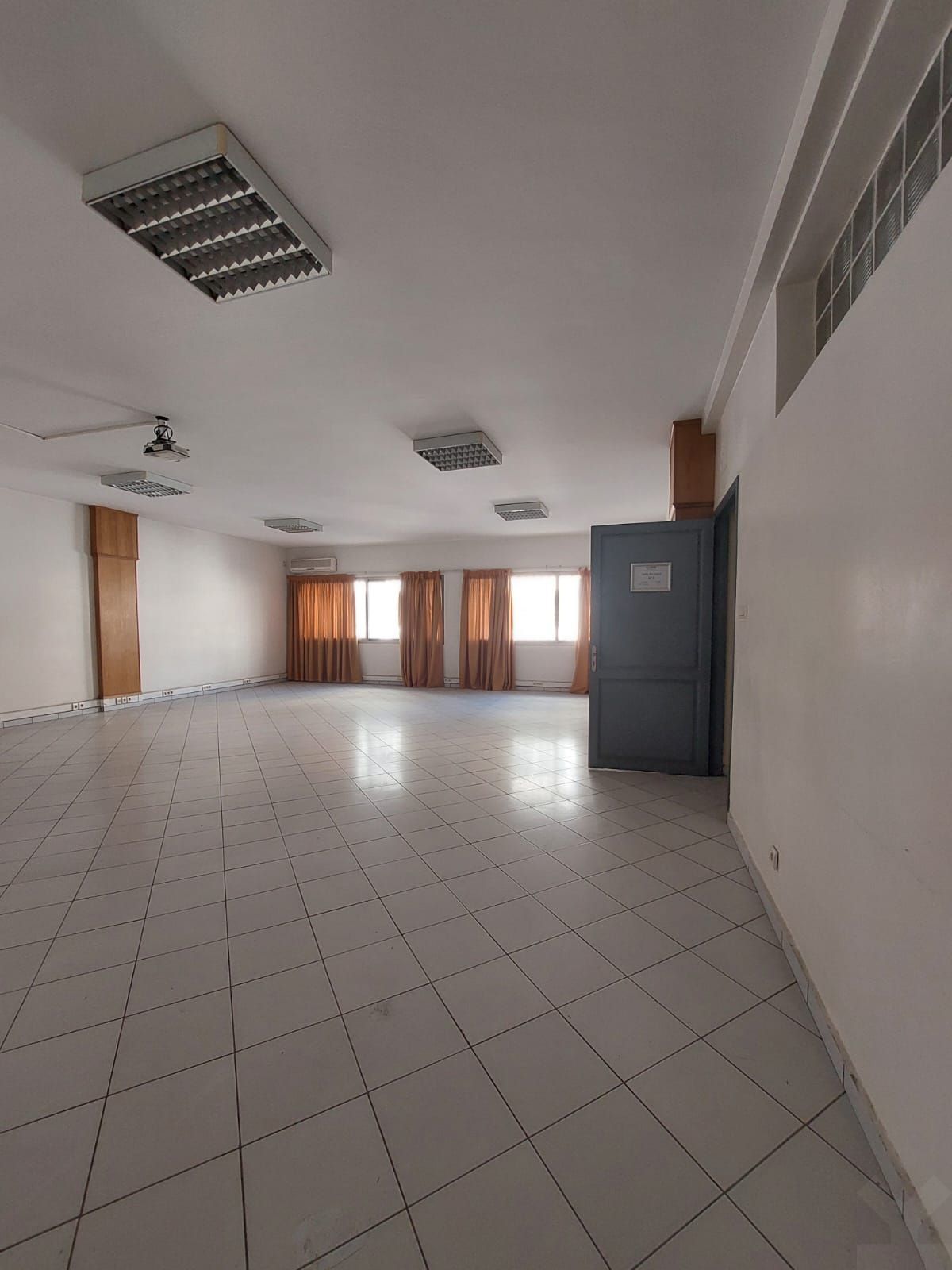 Bureau — Casablanca — 5