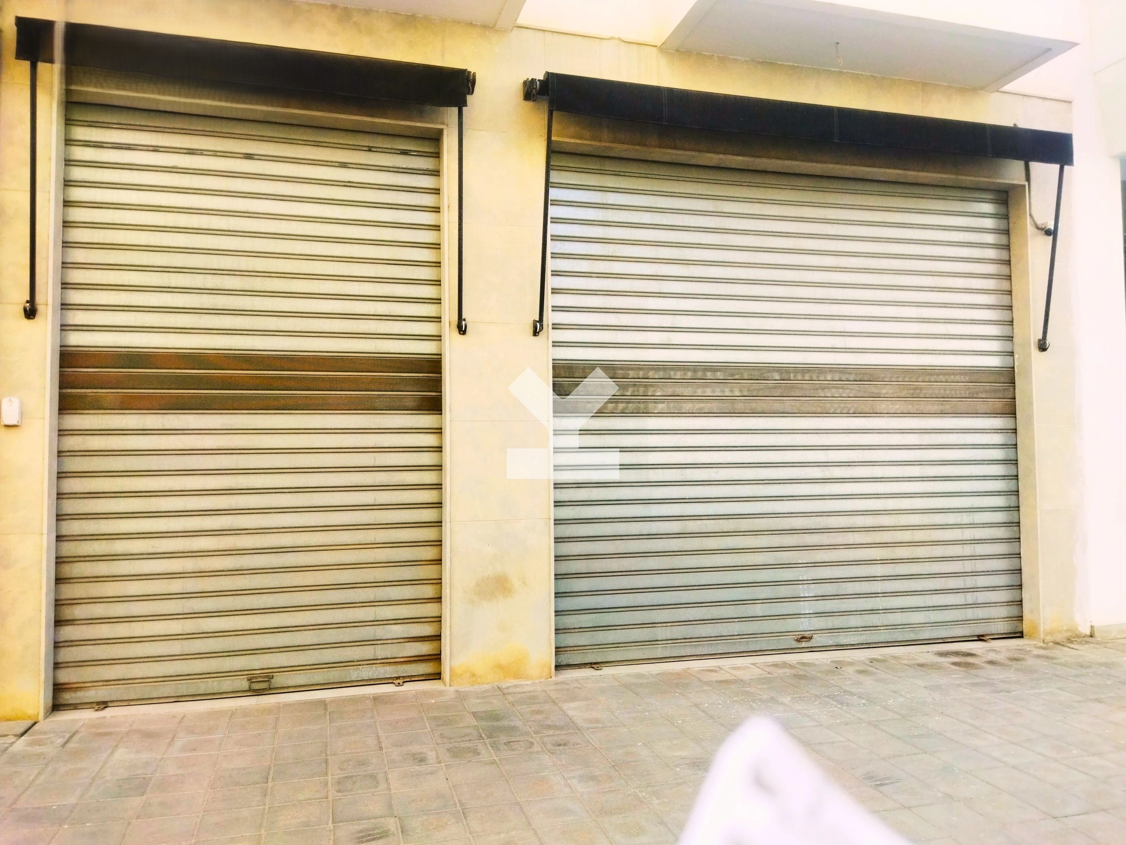 Local commercial — Casablanca — 6