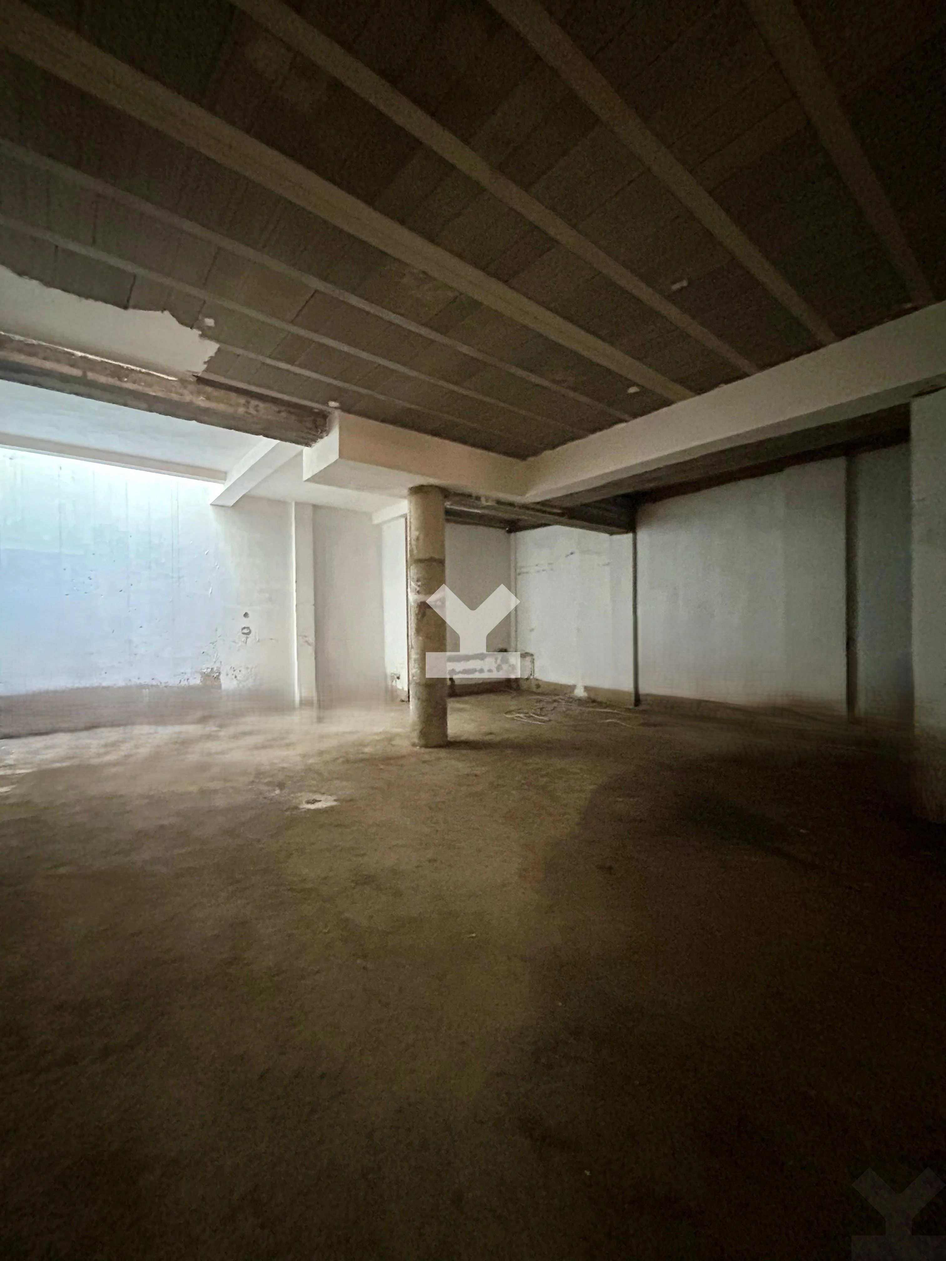 Local commercial — Casablanca — 4