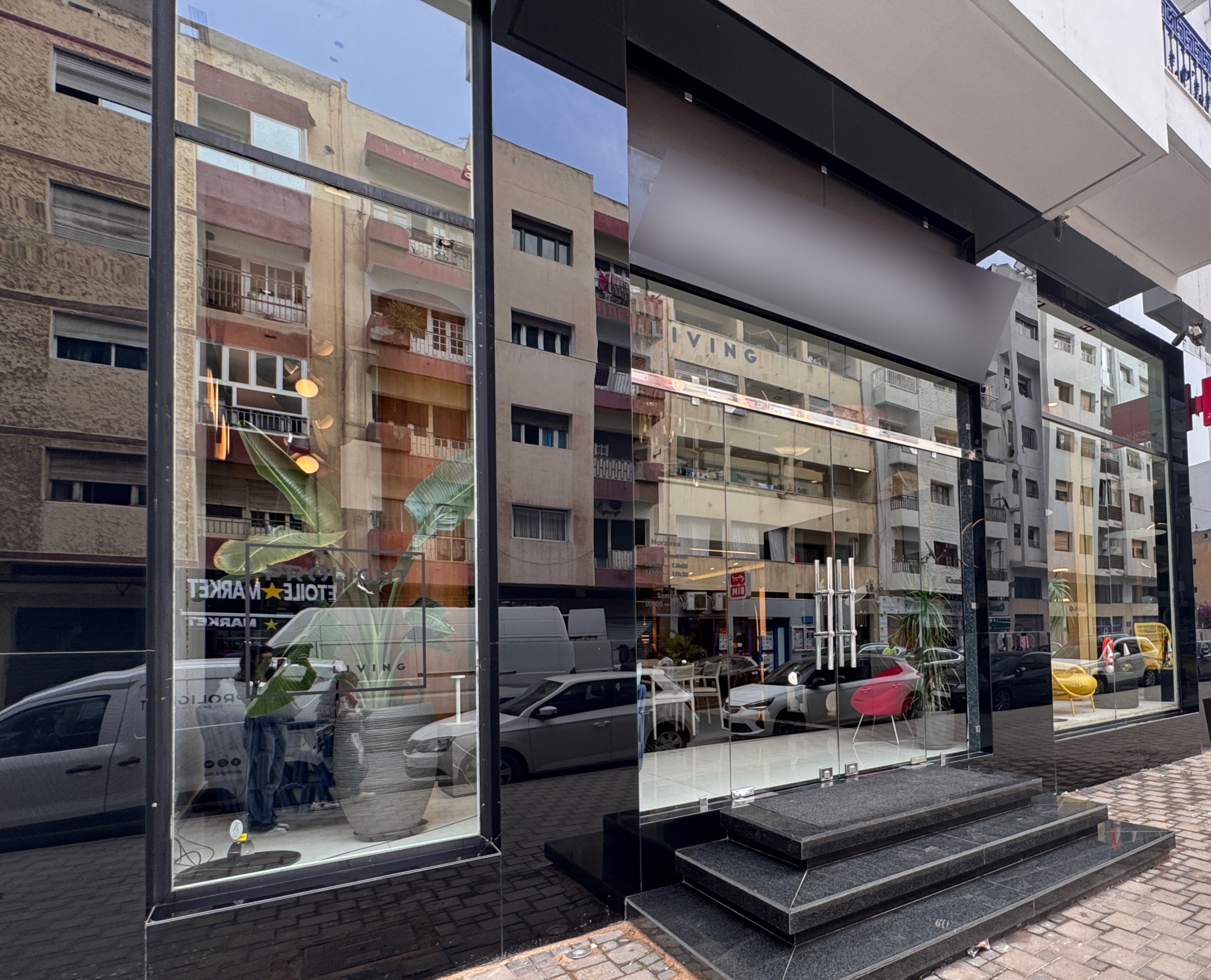 Local commercial — Casablanca — 5