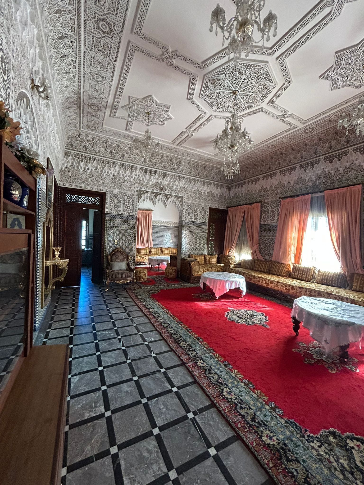 Villa 830 m² à Polo (Maarif) — 16