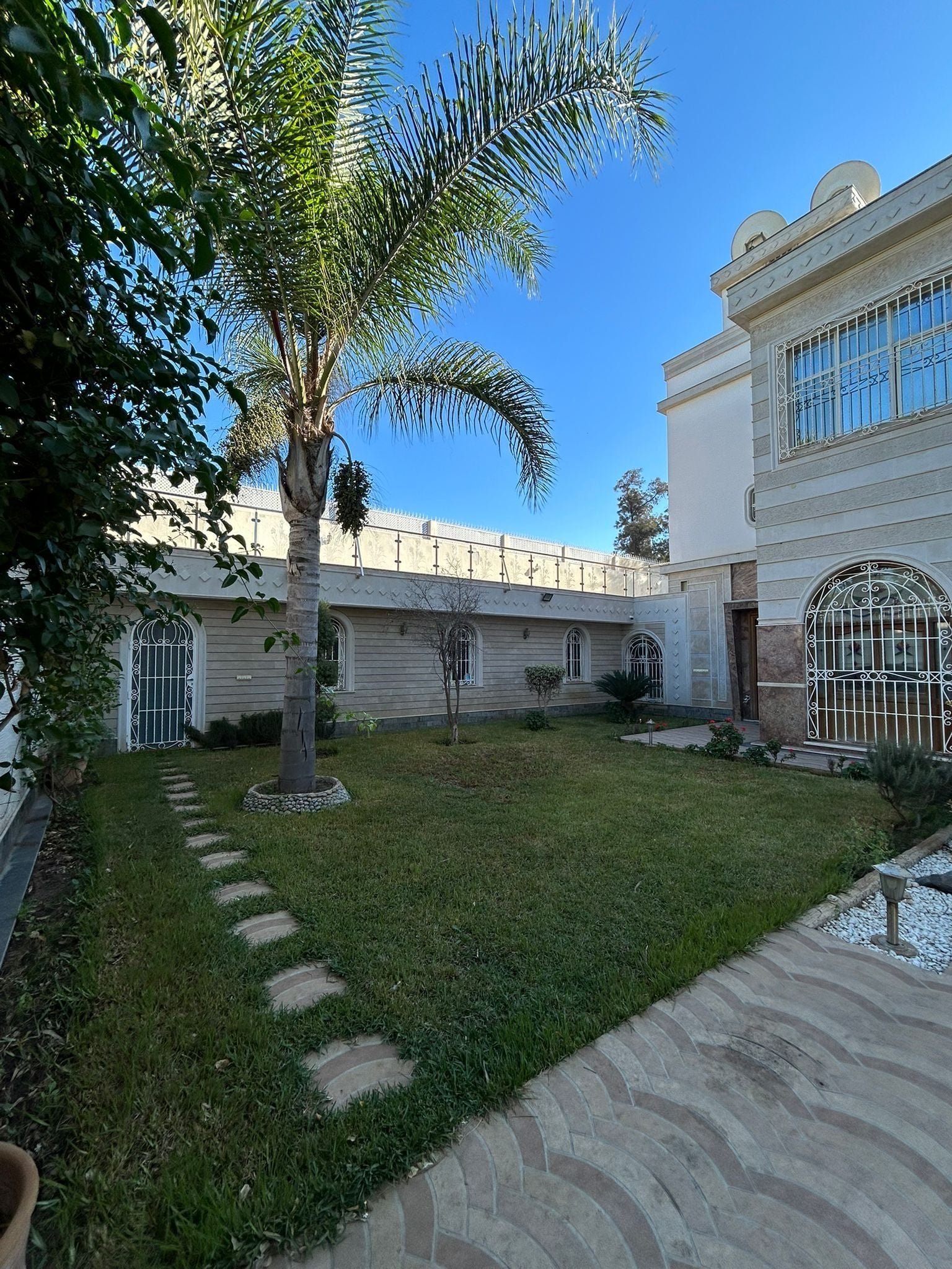 Villa — Casablanca